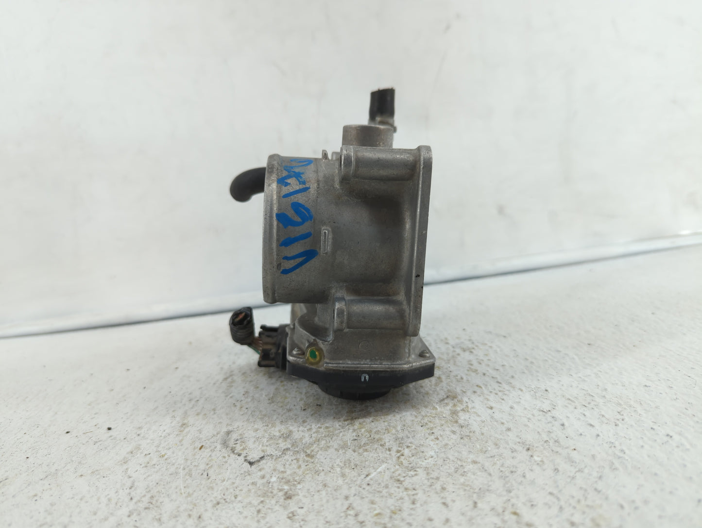 2013-2019 Nissan Sentra Throttle Body P/N:3RA60-01 C 3RA60-01 E, 3RA60-01 D Fits Fits 2013 2014 2015 2016 2017 2018 2019 OEM