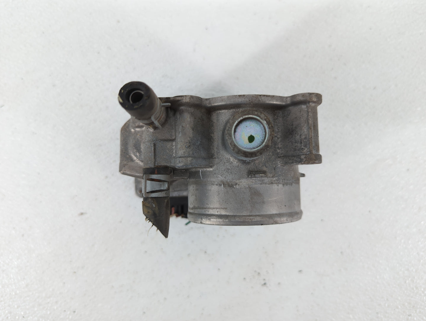2013-2019 Nissan Sentra Throttle Body P/N:3RA60-01 C 3RA60-01 E, 3RA60-01 D Fits Fits 2013 2014 2015 2016 2017 2018 2019 OEM