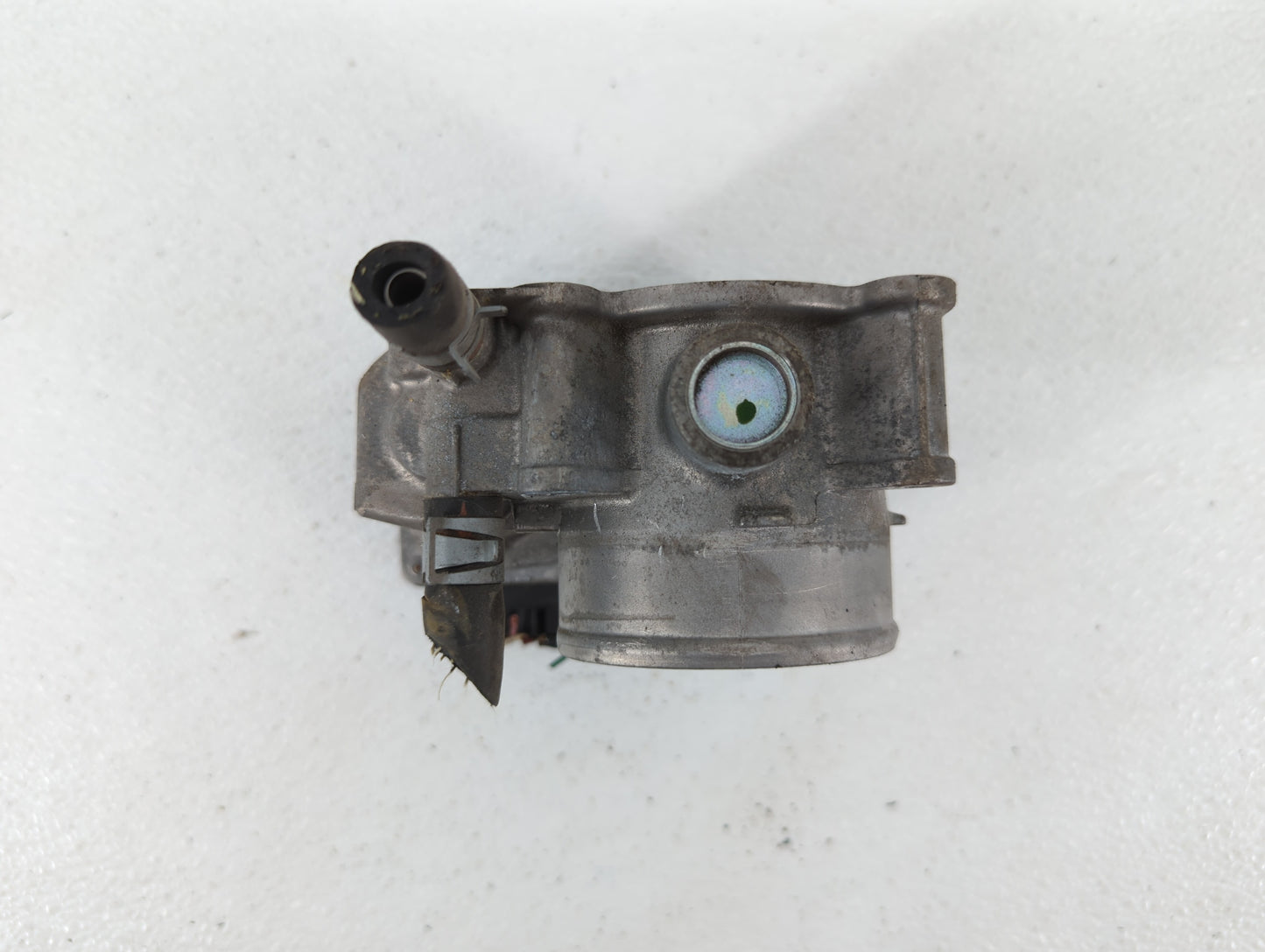 2013-2019 Nissan Sentra Throttle Body P/N:3RA60-01 C 3RA60-01 E, 3RA60-01 D Fits Fits 2013 2014 2015 2016 2017 2018 2019 OEM