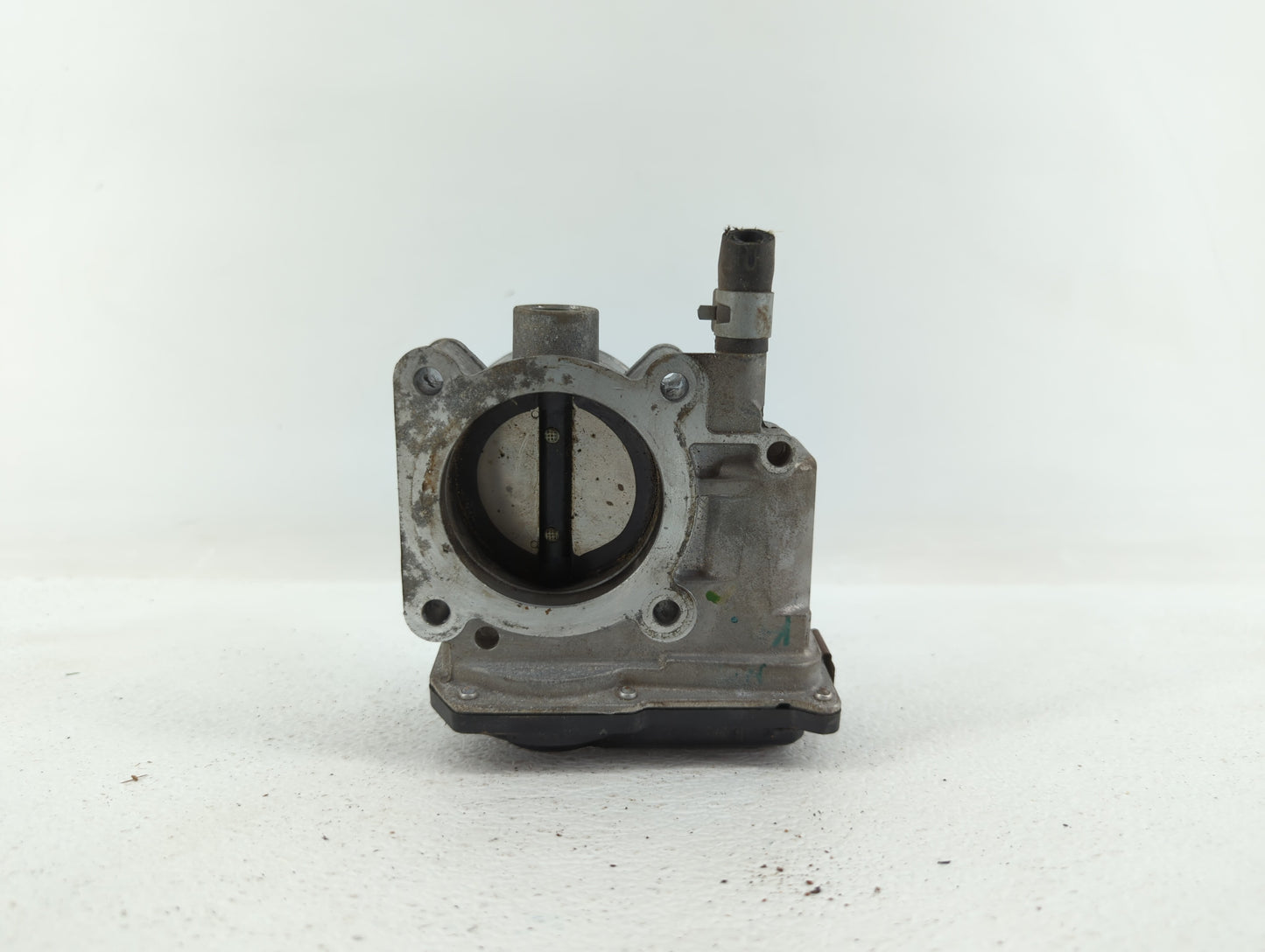 2013-2019 Nissan Sentra Throttle Body P/N:3RA60-01 C 3RA60-01 E, 3RA60-01 D Fits Fits 2013 2014 2015 2016 2017 2018 2019 OEM