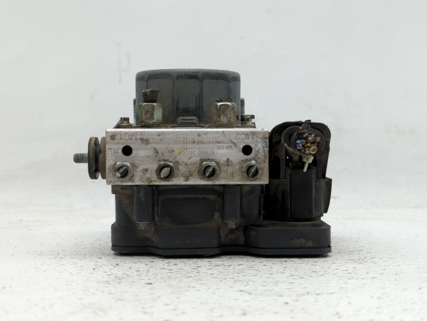 2013-2014 Nissan Sentra ABS Pump Control Module Replacement P/N:47660 3SG0A Fits Fits 2013 2014 OEM Used Auto Parts - Oemuse