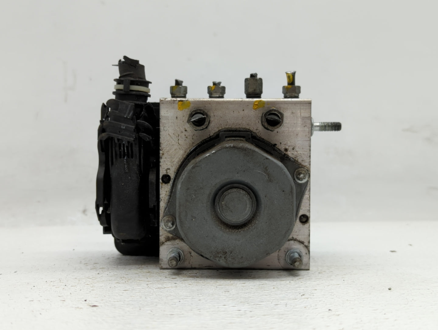 2013-2014 Nissan Sentra ABS Pump Control Module Replacement P/N:47660 3SG0A Fits Fits 2013 2014 OEM Used Auto Parts - Oemuse
