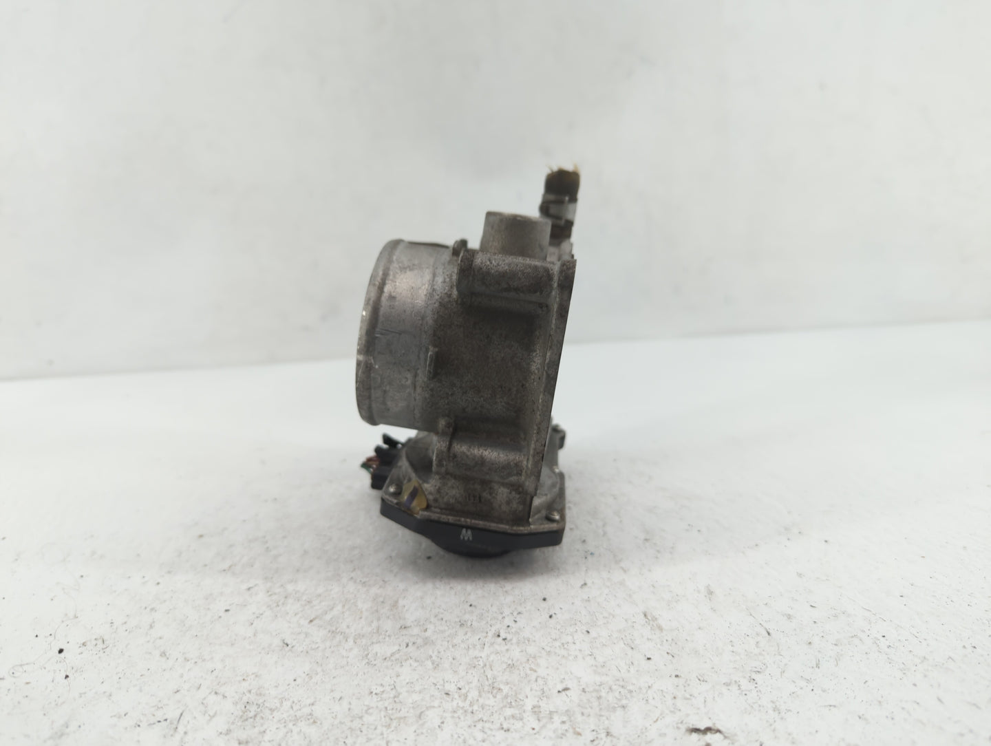 2013-2019 Nissan Sentra Throttle Body P/N:3RA60-01 C 3RA60-01 E, 3RA60-01 D Fits Fits 2013 2014 2015 2016 2017 2018 2019 OEM