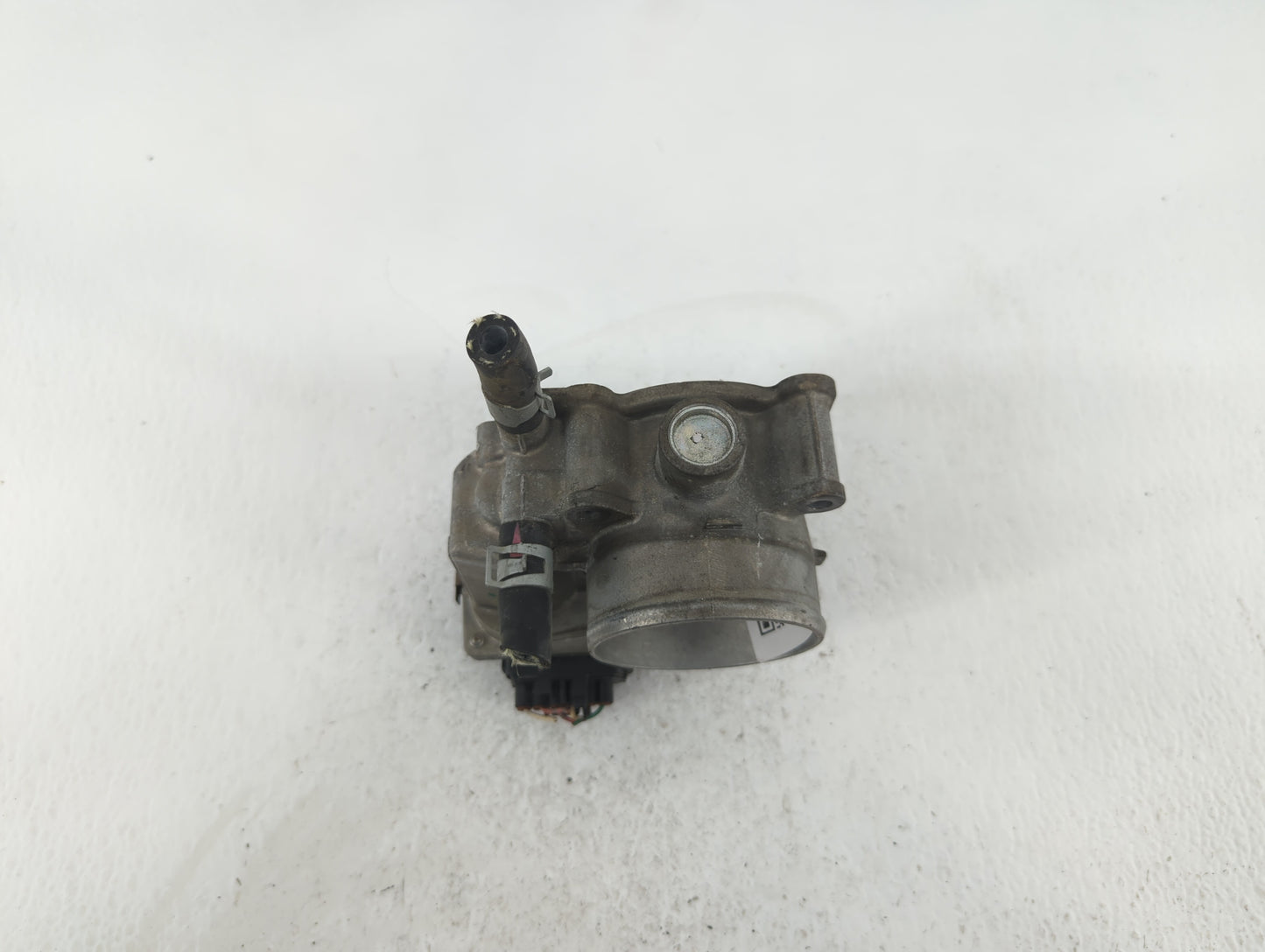 2013-2019 Nissan Sentra Throttle Body P/N:3RA60-01 C 3RA60-01 E, 3RA60-01 D Fits Fits 2013 2014 2015 2016 2017 2018 2019 OEM
