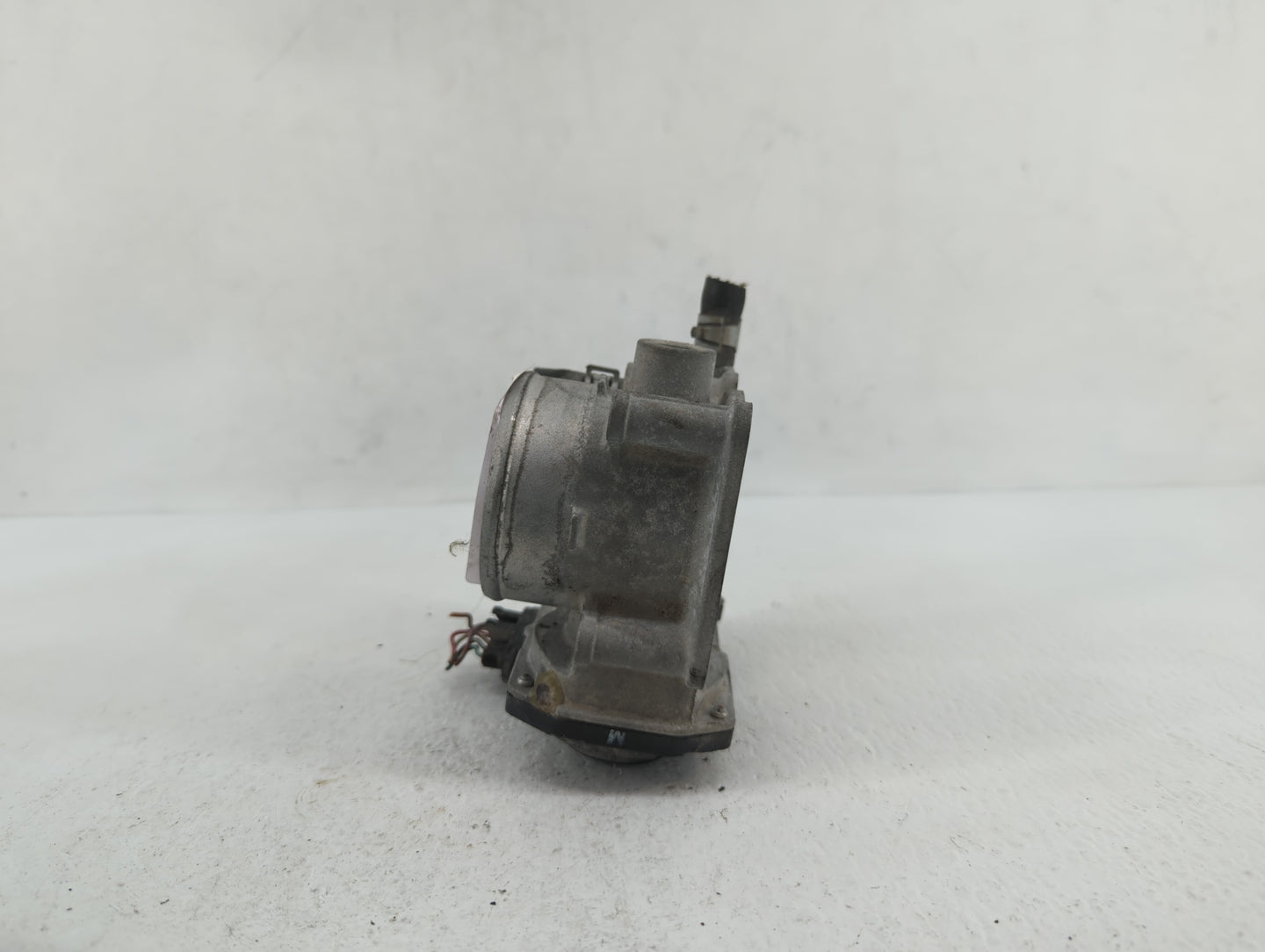2013-2019 Nissan Sentra Throttle Body P/N:3RA60-01 C 3RA60-01 E, 3RA60-01 D Fits Fits 2013 2014 2015 2016 2017 2018 2019 OEM