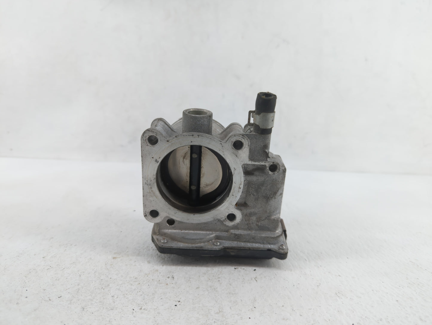 2013-2019 Nissan Sentra Throttle Body P/N:3RA60-01 C 3RA60-01 E, 3RA60-01 D Fits Fits 2013 2014 2015 2016 2017 2018 2019 OEM