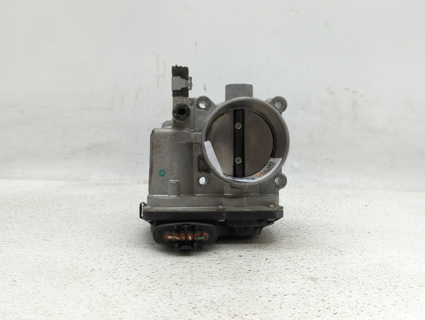 2013-2019 Nissan Sentra Throttle Body P/N:3RA60-01 C 3RA60-01 E, 3RA60-01 D Fits Fits 2013 2014 2015 2016 2017 2018 2019 OEM