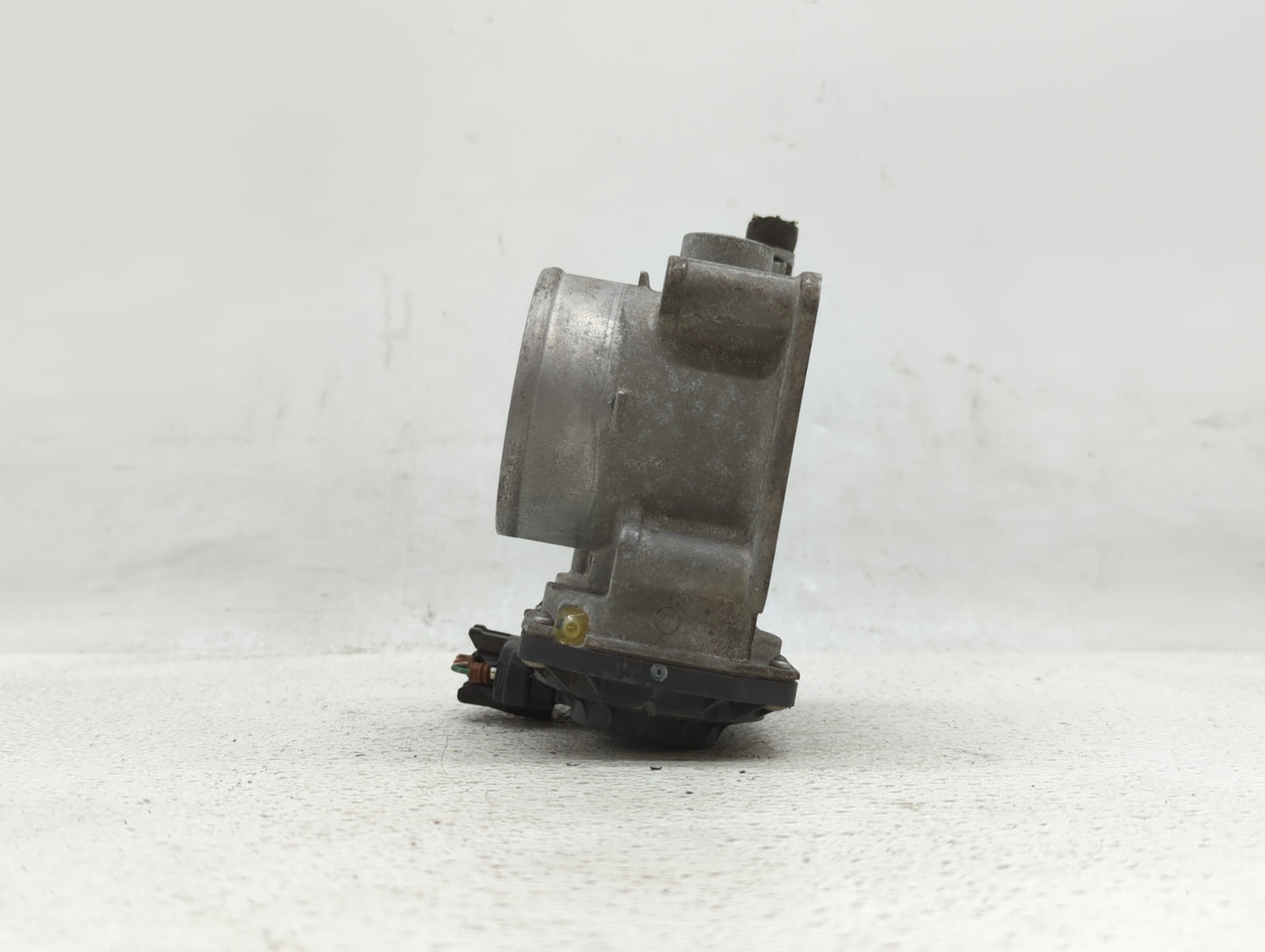 2013-2019 Nissan Sentra Throttle Body P/N:3RA60-01 C 3RA60-01 E, 3RA60-01 D Fits Fits 2013 2014 2015 2016 2017 2018 2019 OEM