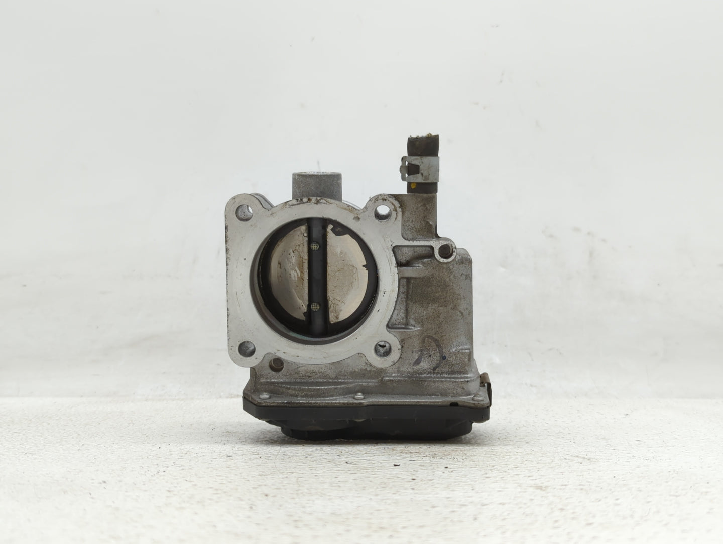 2013-2019 Nissan Sentra Throttle Body P/N:3RA60-01 C 3RA60-01 E, 3RA60-01 D Fits Fits 2013 2014 2015 2016 2017 2018 2019 OEM