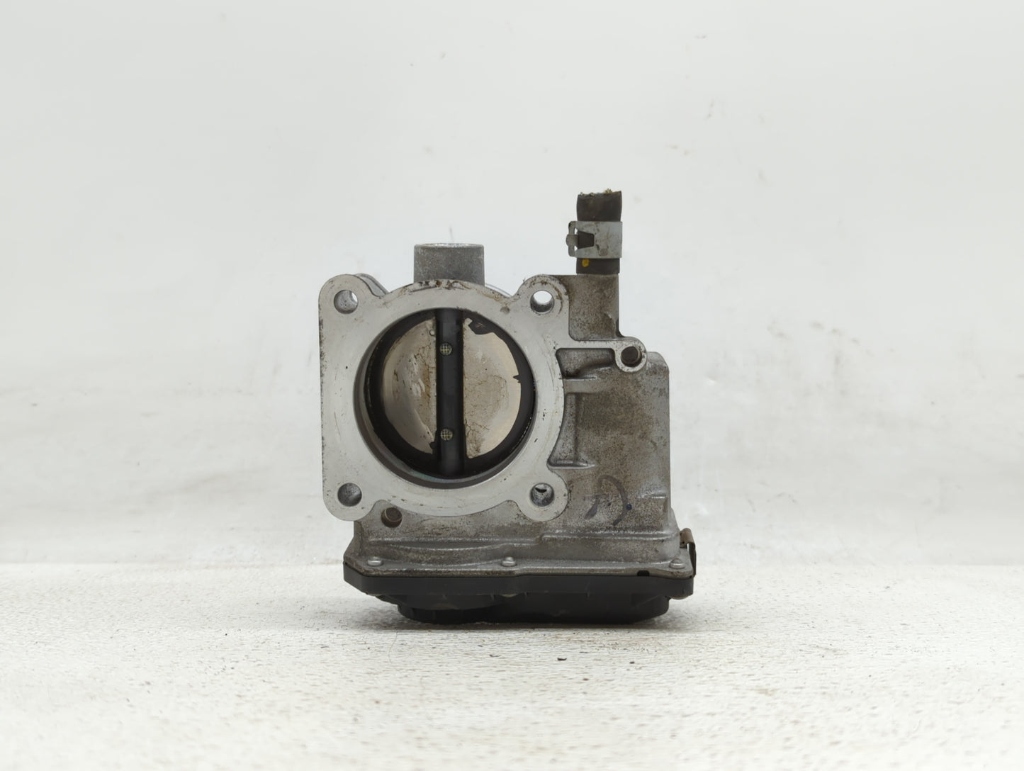 2013-2019 Nissan Sentra Throttle Body P/N:3RA60-01 C 3RA60-01 E, 3RA60-01 D Fits Fits 2013 2014 2015 2016 2017 2018 2019 OEM