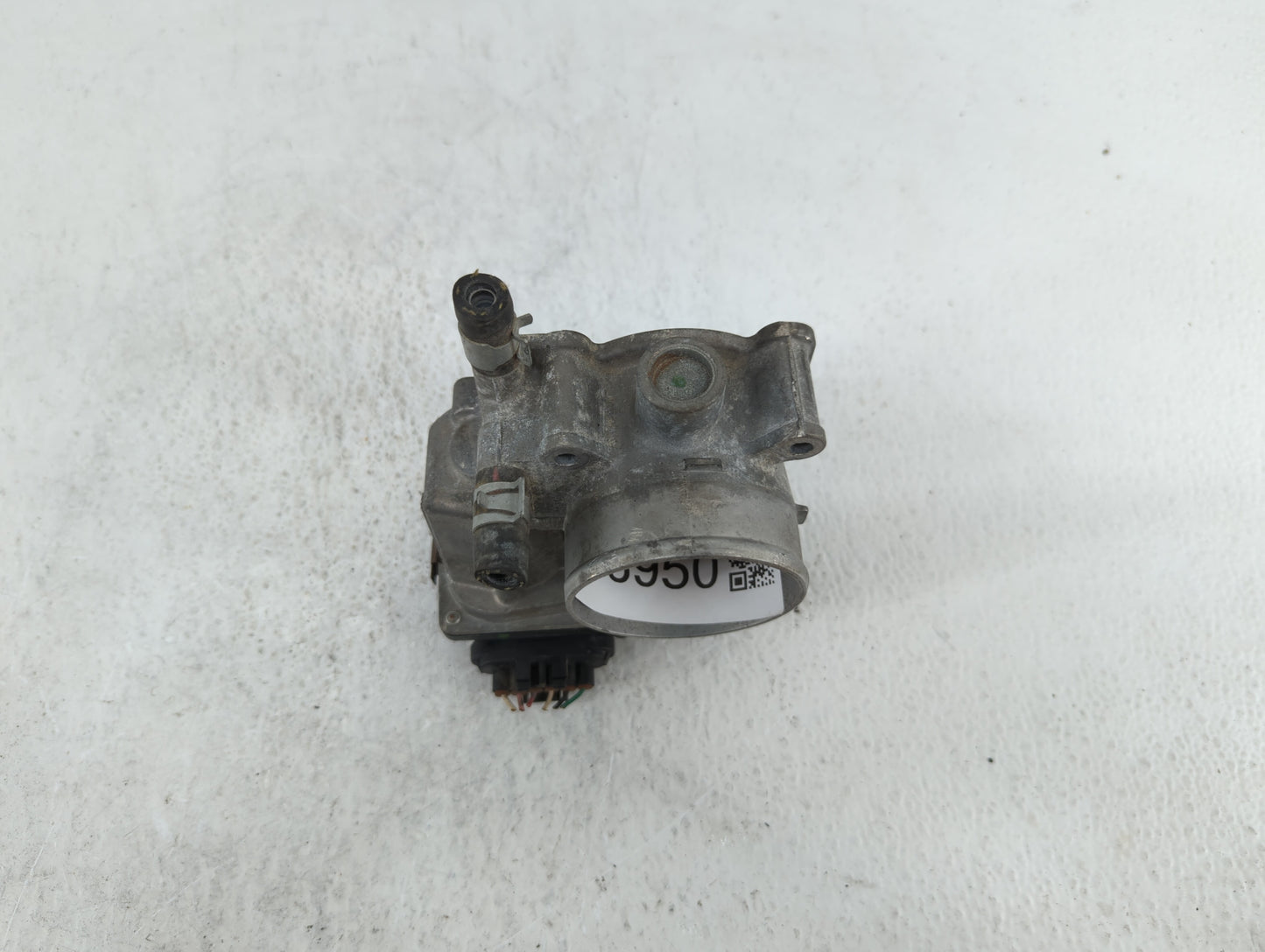 2013-2019 Nissan Sentra Throttle Body P/N:3RA60-01 C 3RA60-01 E, 3RA60-01 D Fits Fits 2013 2014 2015 2016 2017 2018 2019 OEM