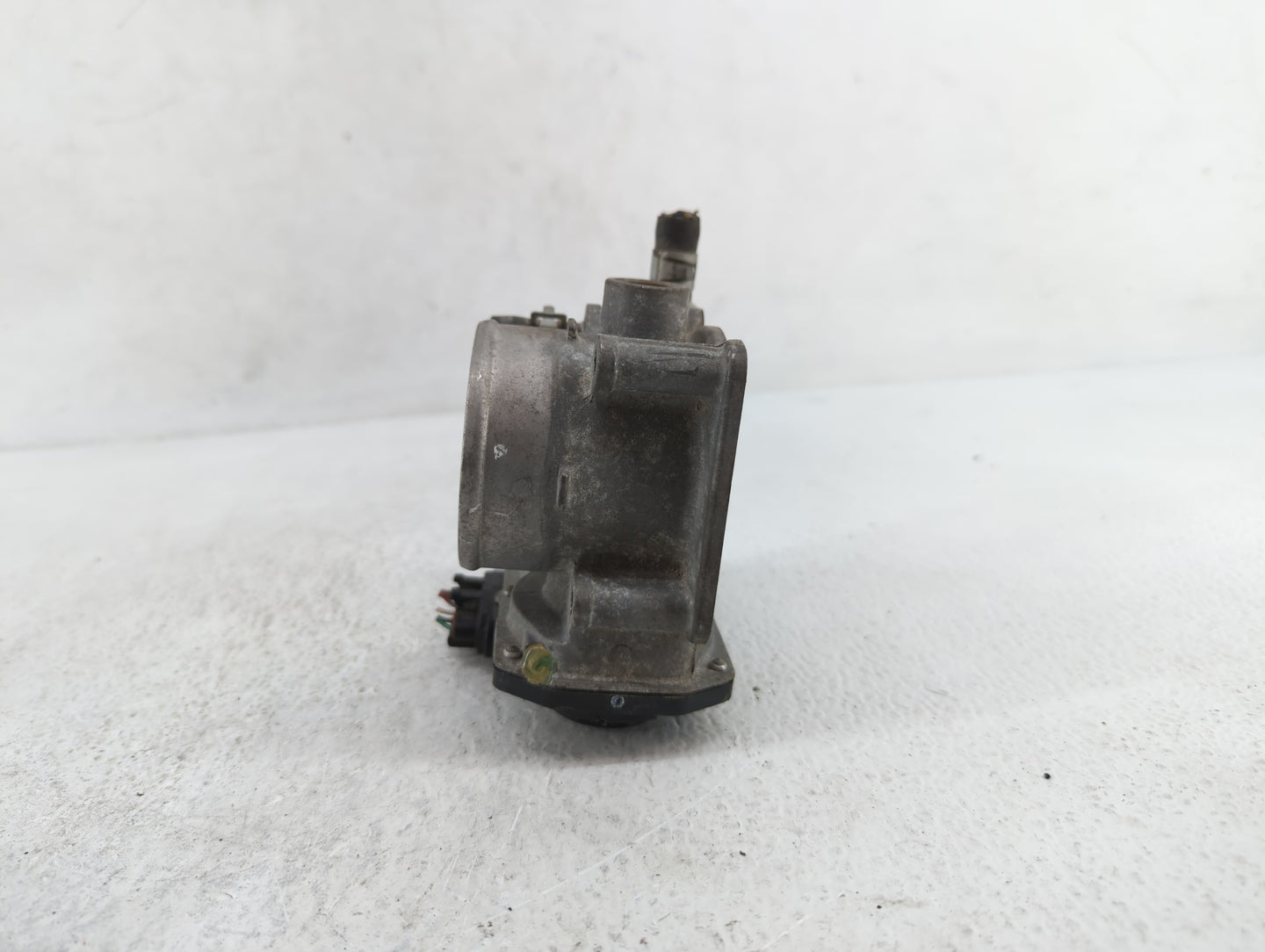 2013-2019 Nissan Sentra Throttle Body P/N:3RA60-01 C 3RA60-01 E, 3RA60-01 D Fits Fits 2013 2014 2015 2016 2017 2018 2019 OEM