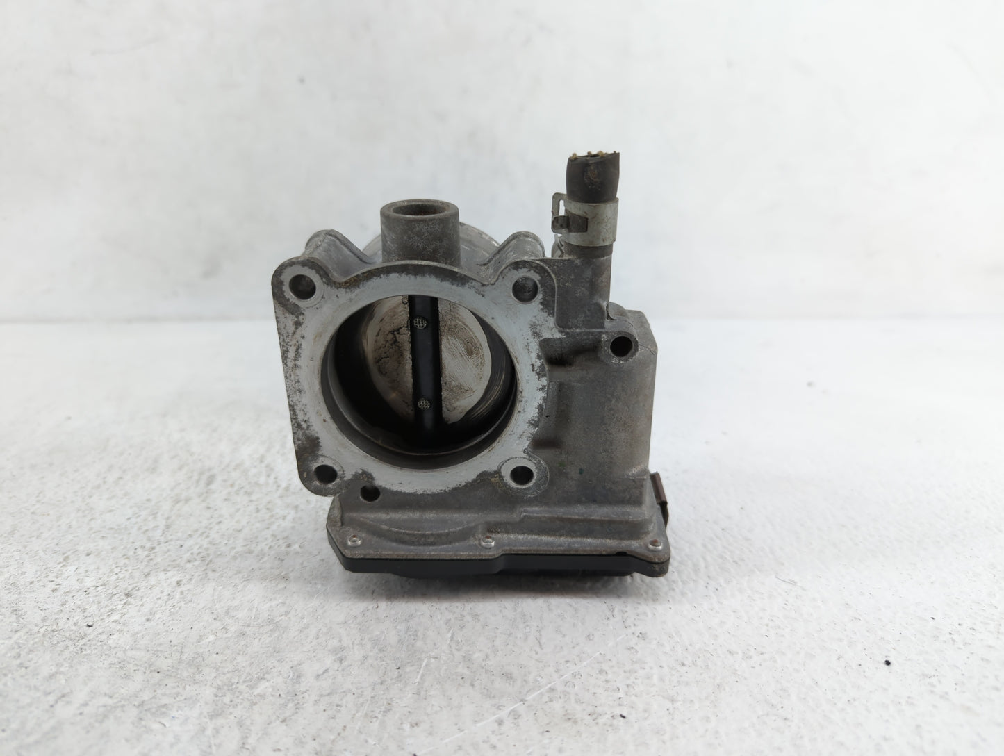 2013-2019 Nissan Sentra Throttle Body P/N:3RA60-01 C 3RA60-01 E, 3RA60-01 D Fits Fits 2013 2014 2015 2016 2017 2018 2019 OEM