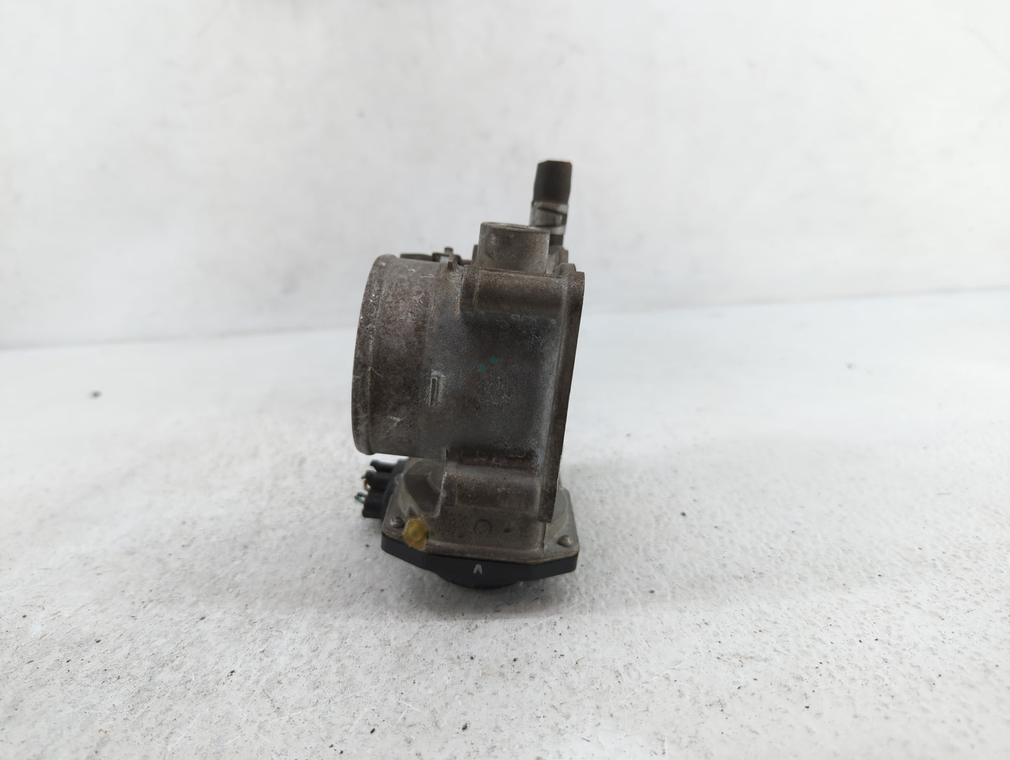 2013-2019 Nissan Sentra Throttle Body P/N:3RA60-01 C 3RA60-01 E, 3RA60-01 D Fits Fits 2013 2014 2015 2016 2017 2018 2019 OEM