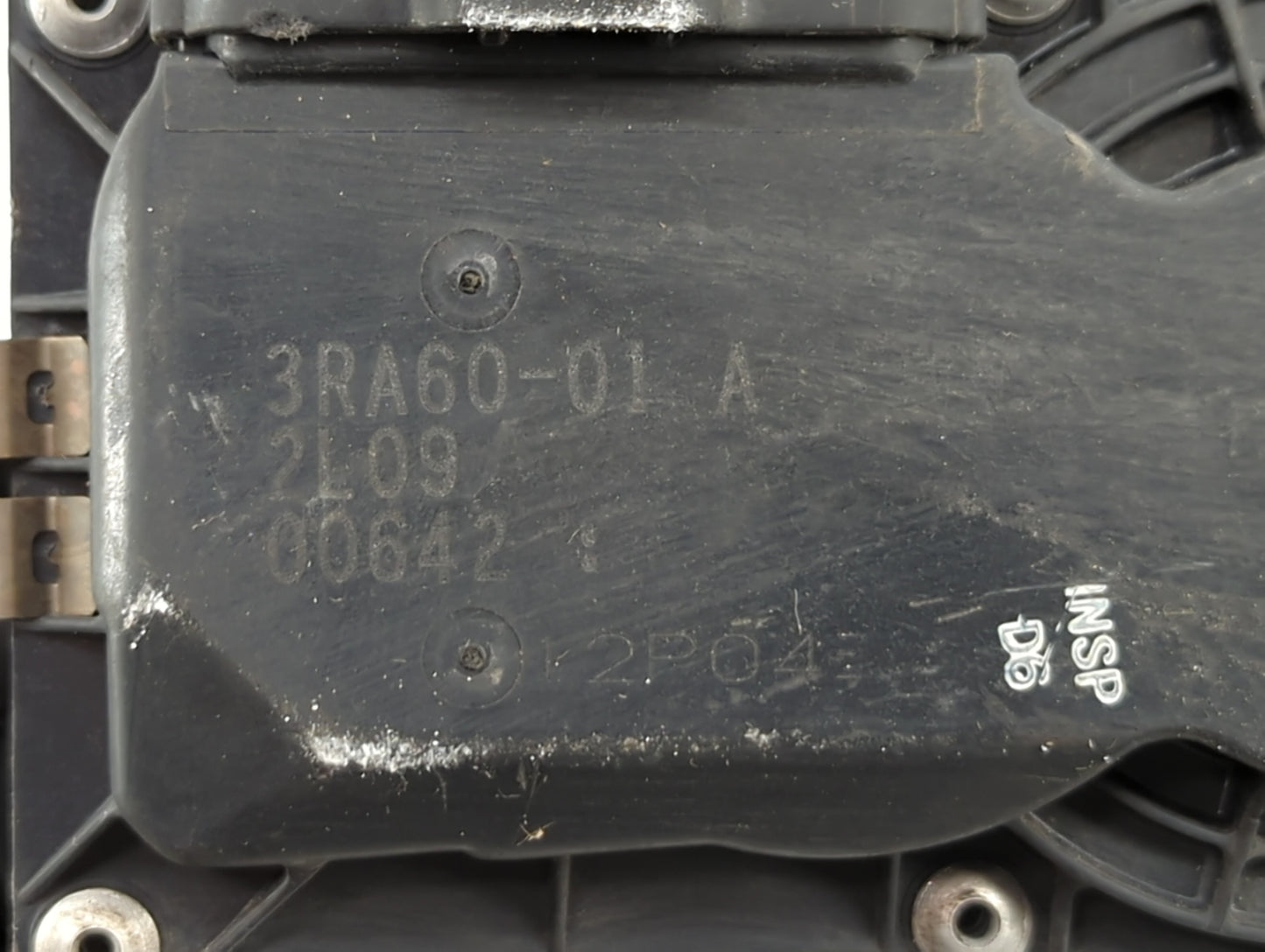 2013-2019 Nissan Sentra Throttle Body P/N:3RA60-01 C 3RA60-01 E, 3RA60-01 D Fits Fits 2013 2014 2015 2016 2017 2018 2019 OEM