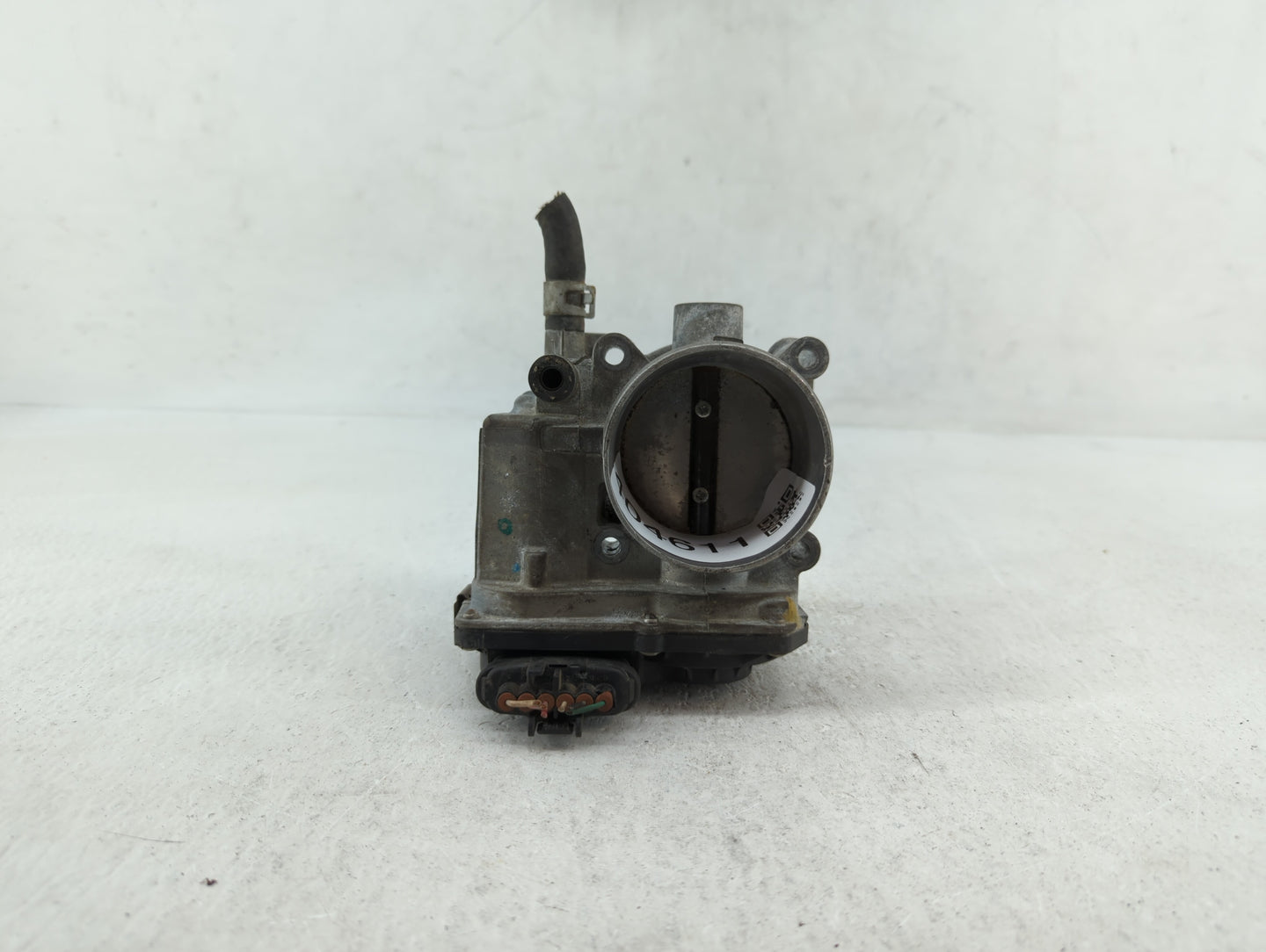 2013-2019 Nissan Sentra Throttle Body P/N:3RA60-01 C 3RA60-01 E, 3RA60-01 D Fits Fits 2013 2014 2015 2016 2017 2018 2019 OEM