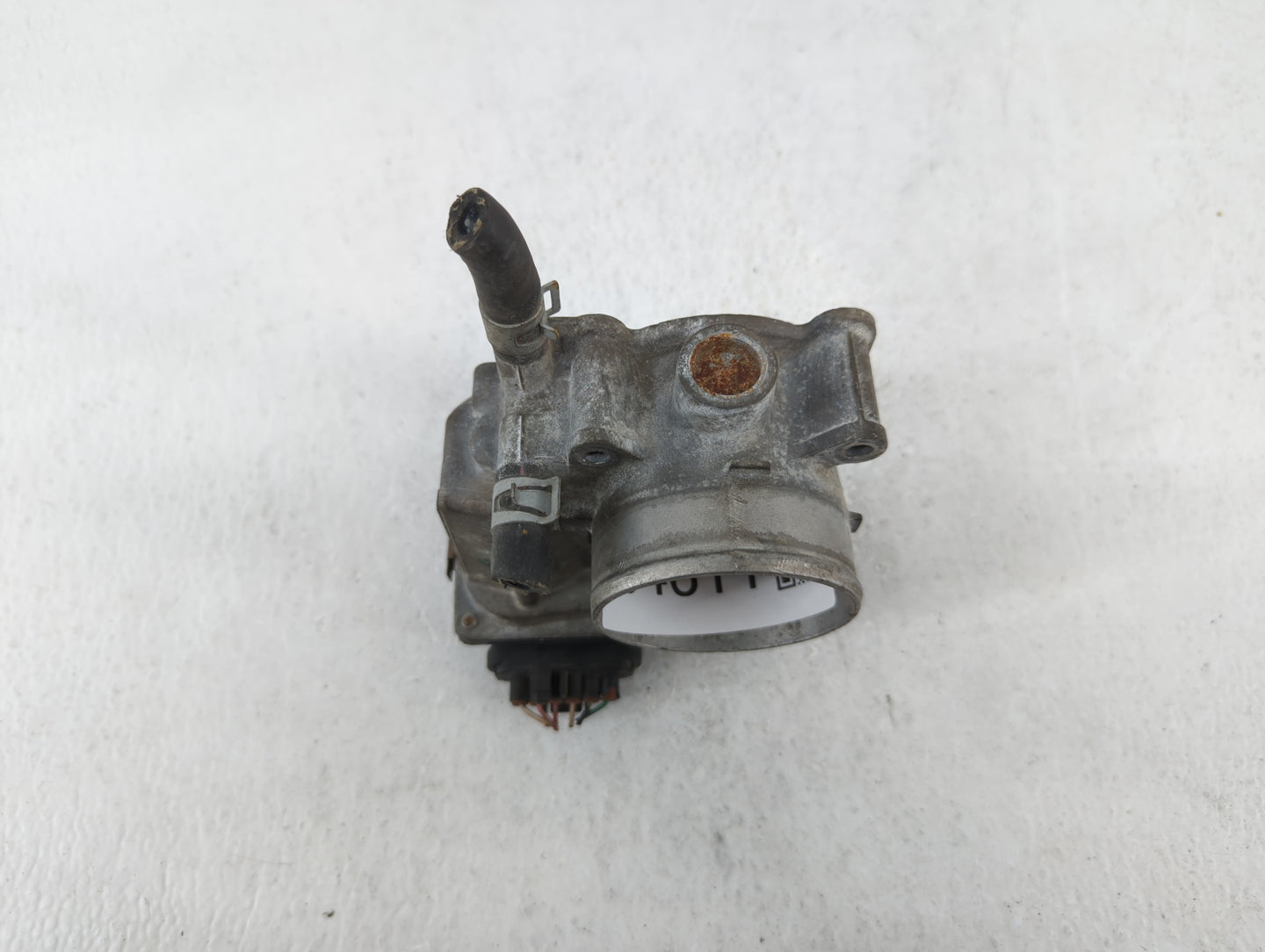 2013-2019 Nissan Sentra Throttle Body P/N:3RA60-01 C 3RA60-01 E, 3RA60-01 D Fits Fits 2013 2014 2015 2016 2017 2018 2019 OEM