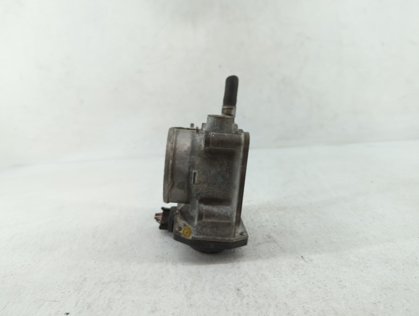 2013-2019 Nissan Sentra Throttle Body P/N:3RA60-01 C 3RA60-01 E, 3RA60-01 D Fits Fits 2013 2014 2015 2016 2017 2018 2019 OEM