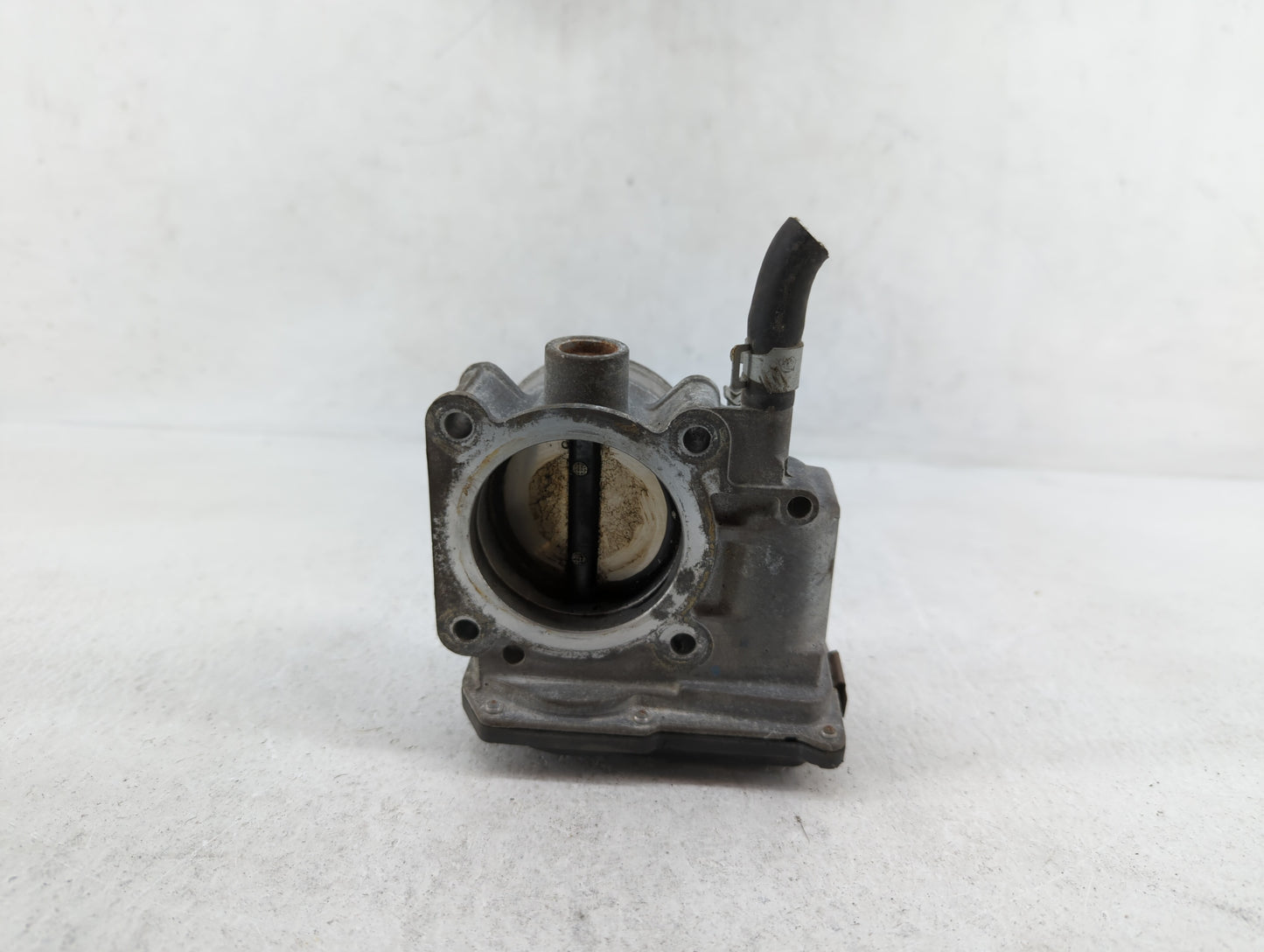 2013-2019 Nissan Sentra Throttle Body P/N:3RA60-01 C 3RA60-01 E, 3RA60-01 D Fits Fits 2013 2014 2015 2016 2017 2018 2019 OEM