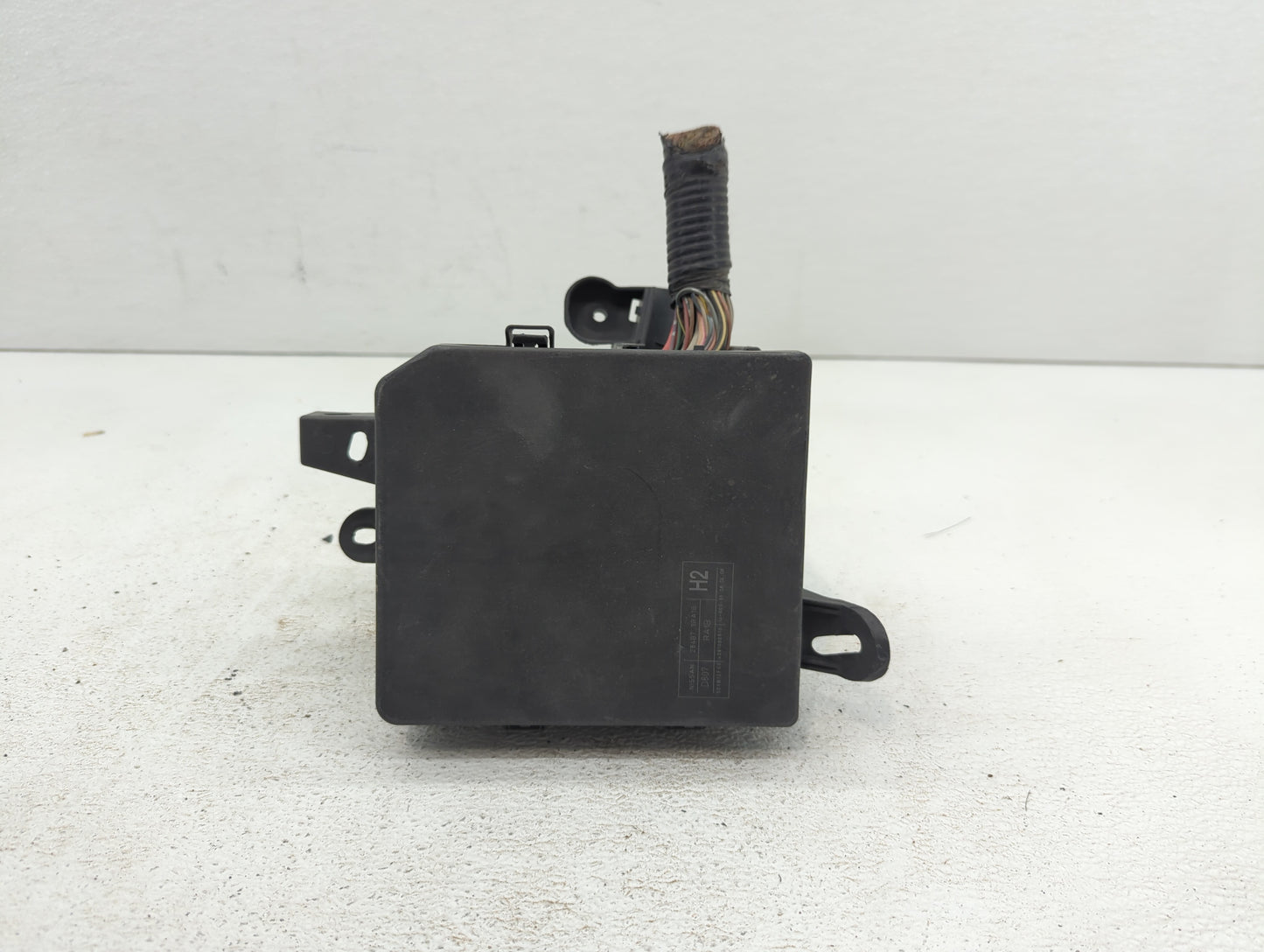 2013-2019 Nissan Sentra Fusebox Fuse Box Panel Relay Module P/N:284B7 3RA3B 284B7 3RA3E Fits OEM Used Auto Parts - Oemusedau