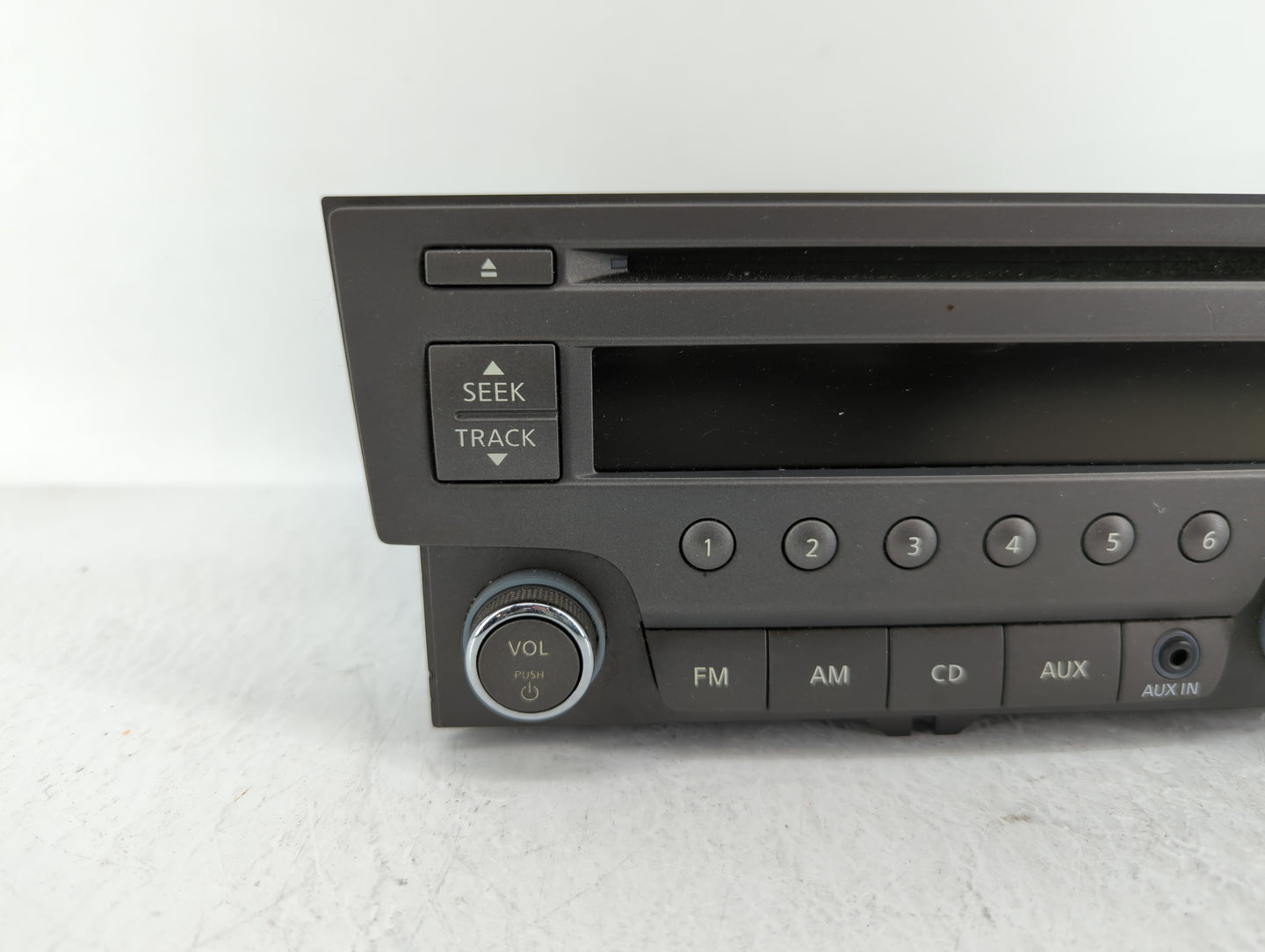 2013-2014 Nissan Sentra Am Fm Cd Player Radio Receiver - Oemusedautoparts1.com