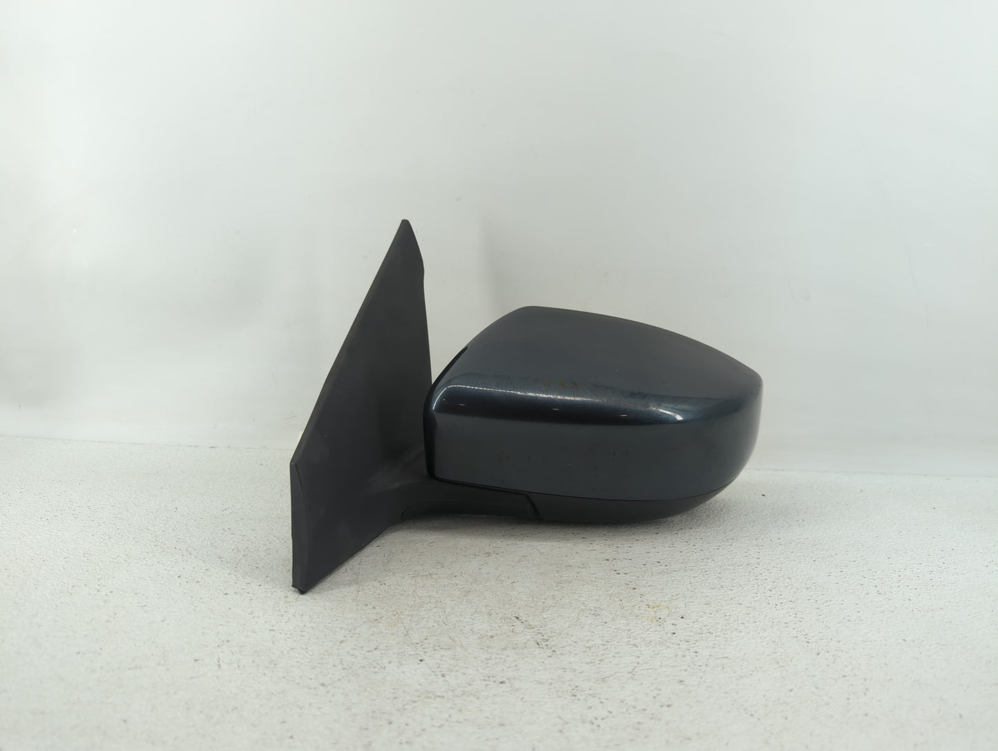 2013-2015 Nissan Sentra Driver Side View Mirror - Left Door Mirror OEM Used - Oemusedautoparts1.com