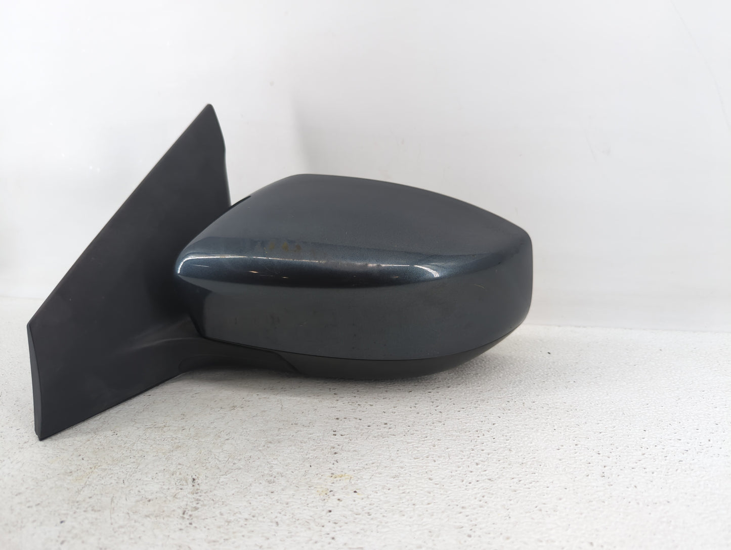 2013-2015 Nissan Sentra Driver Side View Mirror - Left Door Mirror OEM Used - Oemusedautoparts1.com