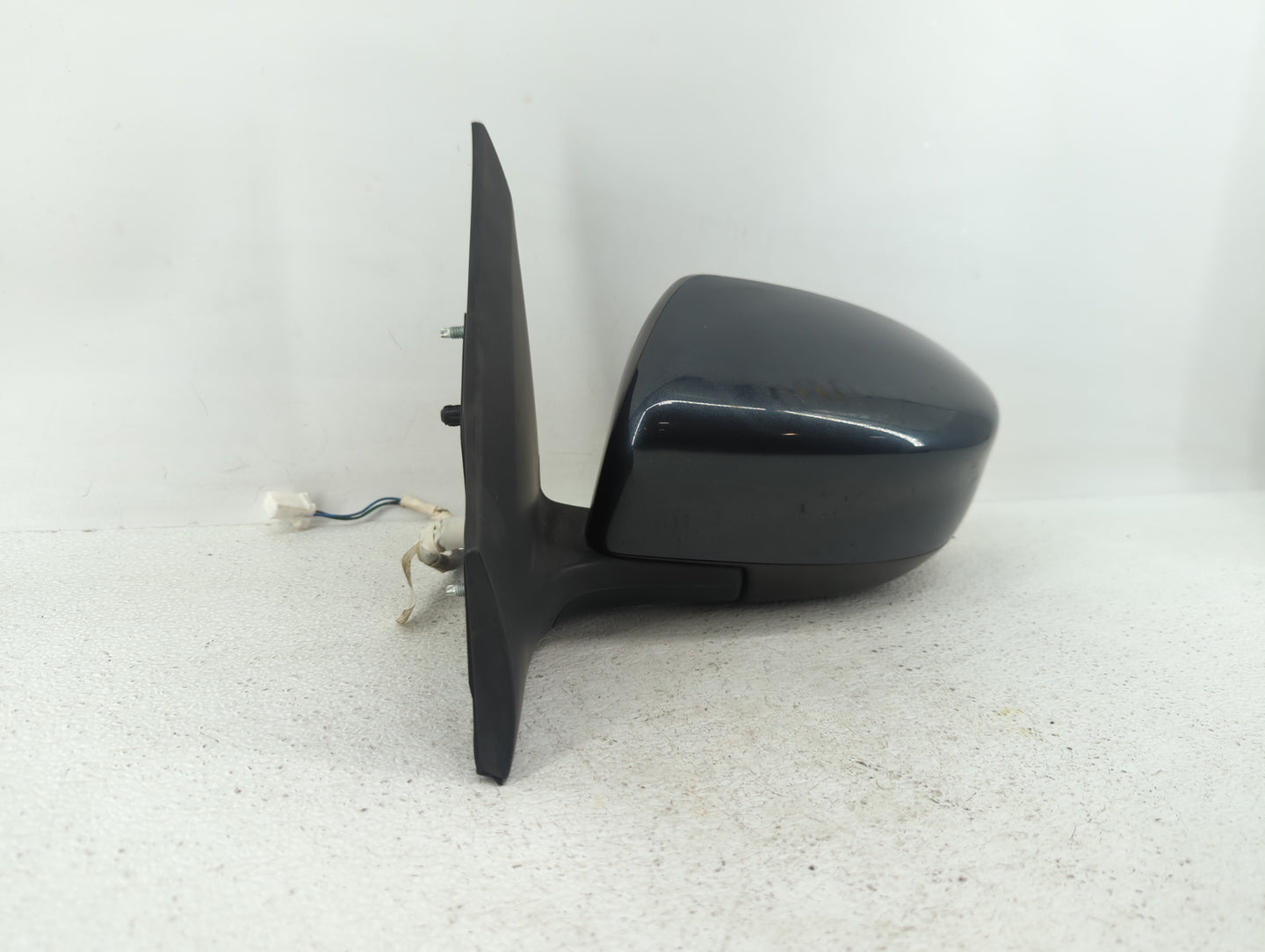 2013-2015 Nissan Sentra Driver Side View Mirror - Left Door Mirror OEM Used - Oemusedautoparts1.com