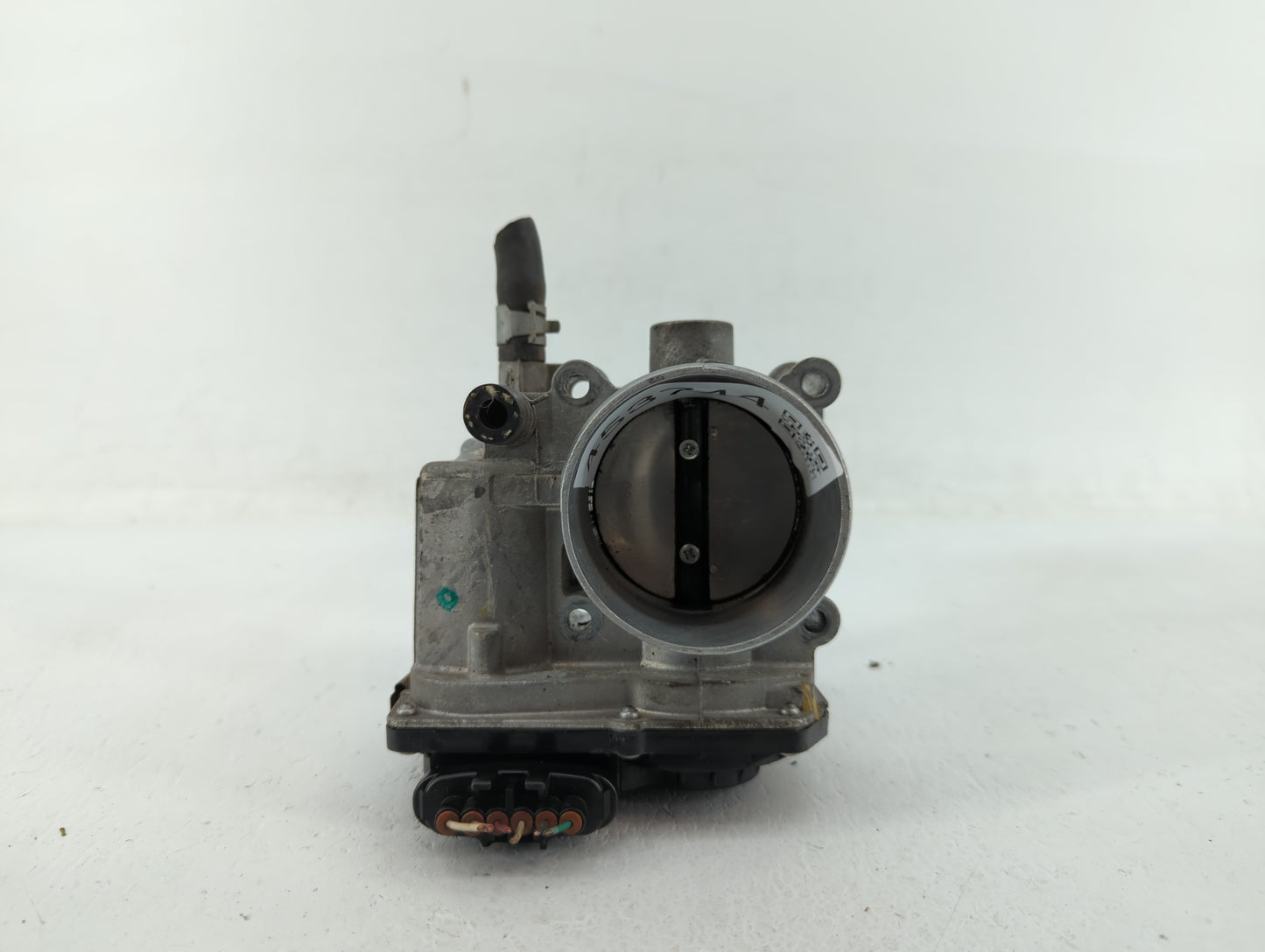 2013-2019 Nissan Sentra Throttle Body P/N:3RA60-01 A 3RA60-01 B Fits Fits 2013 2014 2015 2016 2017 2018 2019 OEM Used Auto P