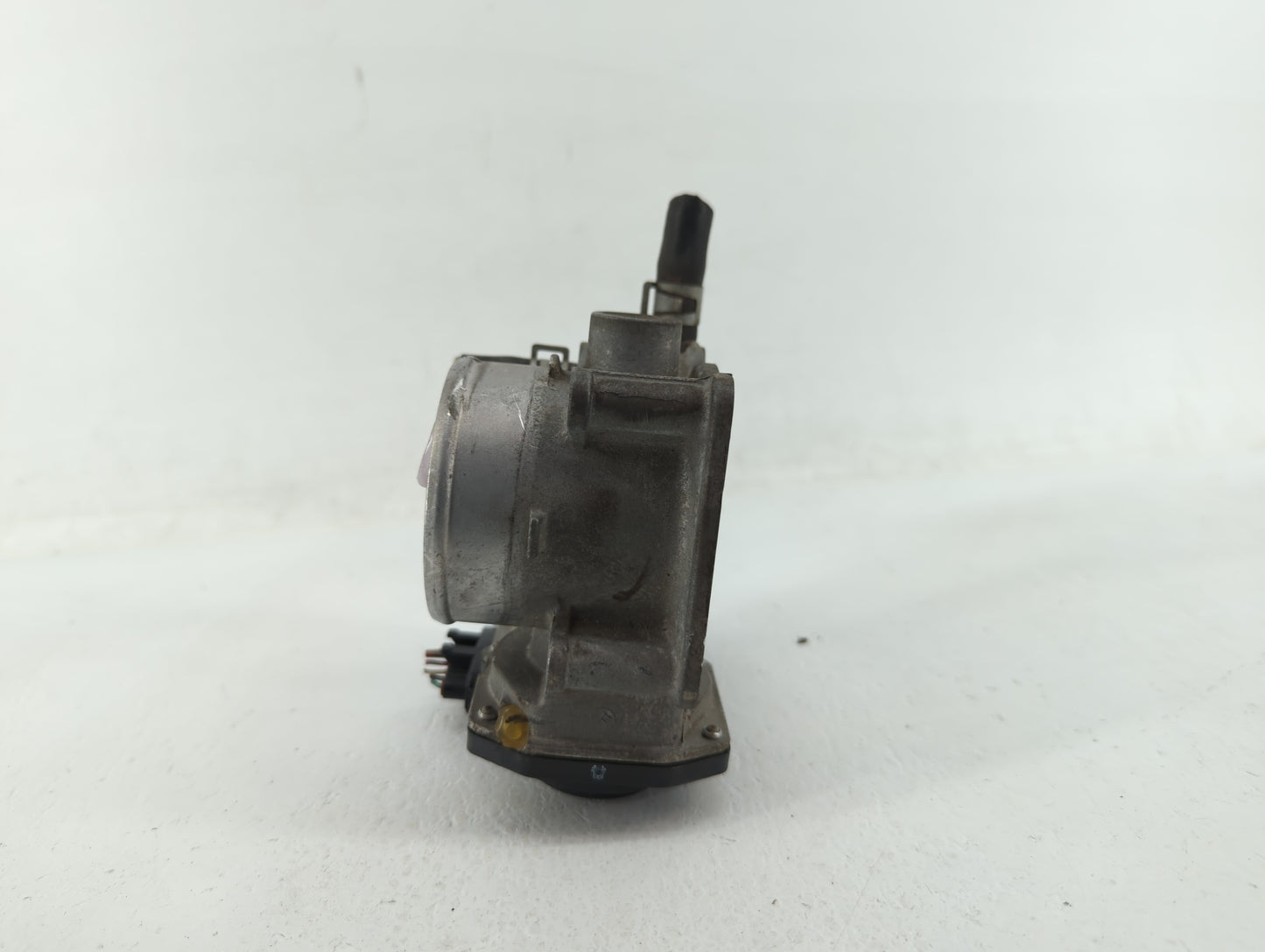 2013-2019 Nissan Sentra Throttle Body P/N:3RA60-01 A 3RA60-01 B Fits Fits 2013 2014 2015 2016 2017 2018 2019 OEM Used Auto P