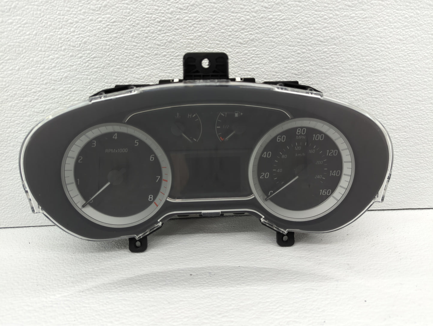2013-2014 Nissan Sentra Instrument Cluster Speedometer Gauges P/N:248103SG1A Fits Fits 2013 2014 OEM Used Auto Parts - Oemus
