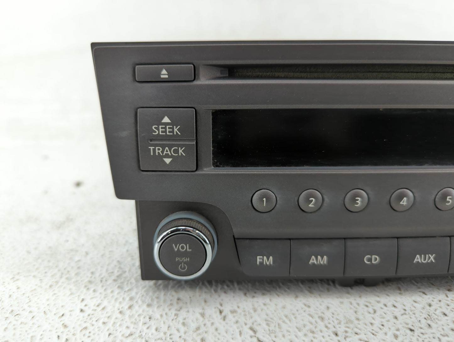 2013-2014 Nissan Sentra Am Fm Cd Player Radio Receiver - Oemusedautoparts1.com