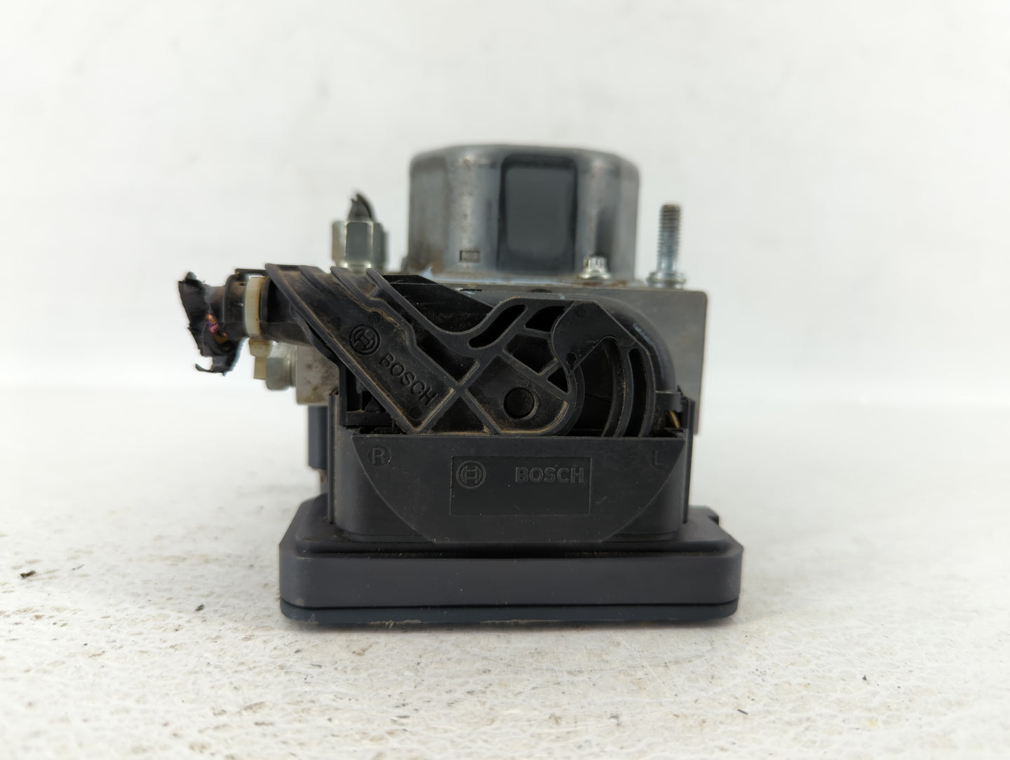 2013-2014 Nissan Sentra ABS Pump Control Module Replacement P/N:47660 3SG0C 47660 3SG0A Fits Fits 2013 2014 OEM Used Auto Pa