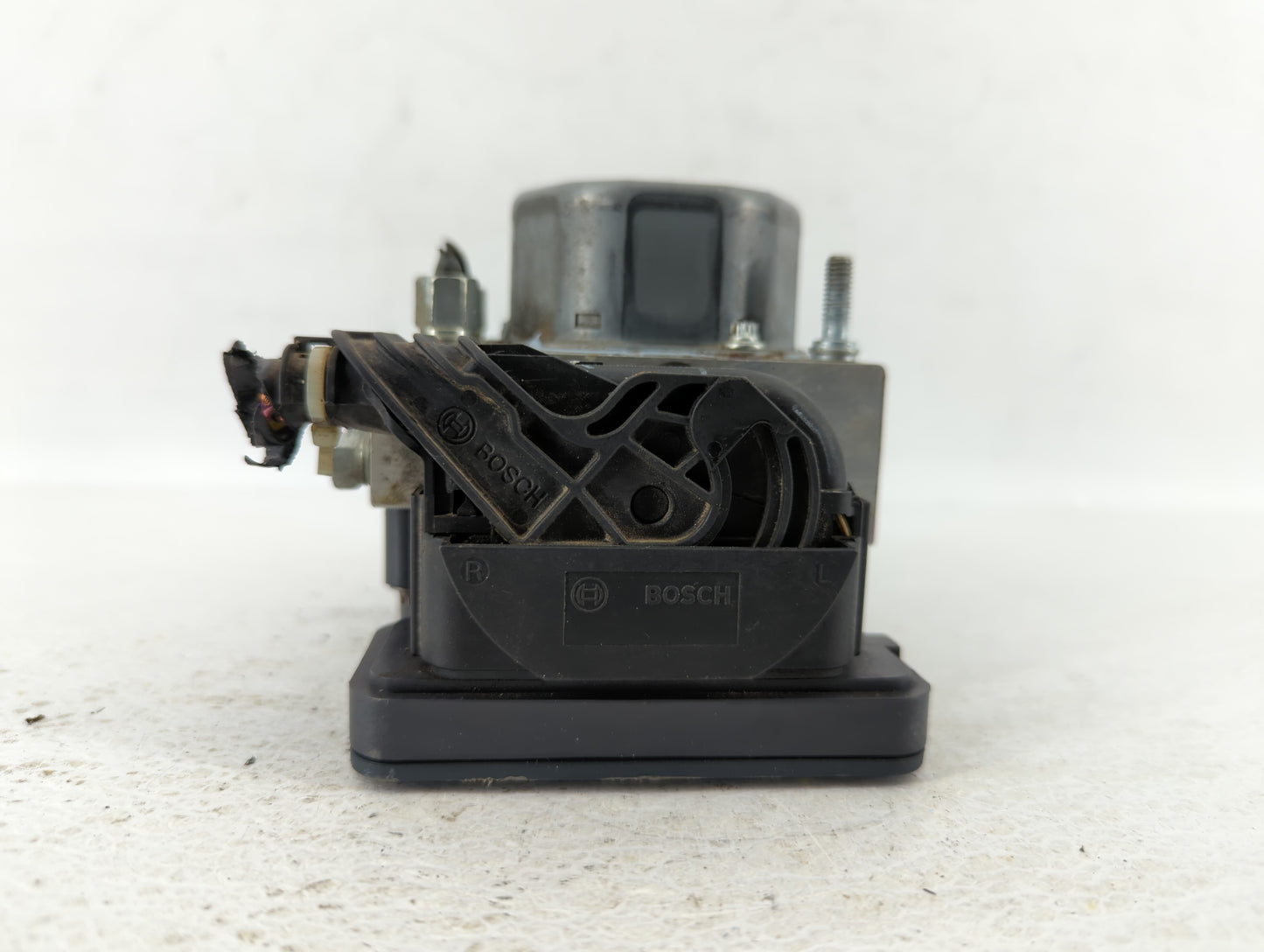 2013-2014 Nissan Sentra ABS Pump Control Module Replacement P/N:47660 3SG0C 47660 3SG0A Fits Fits 2013 2014 OEM Used Auto Pa
