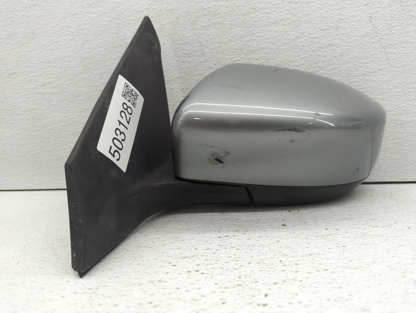 2013-2015 Nissan Sentra Driver Side View Mirror - Left Door Mirror OEM Used - Oemusedautoparts1.com
