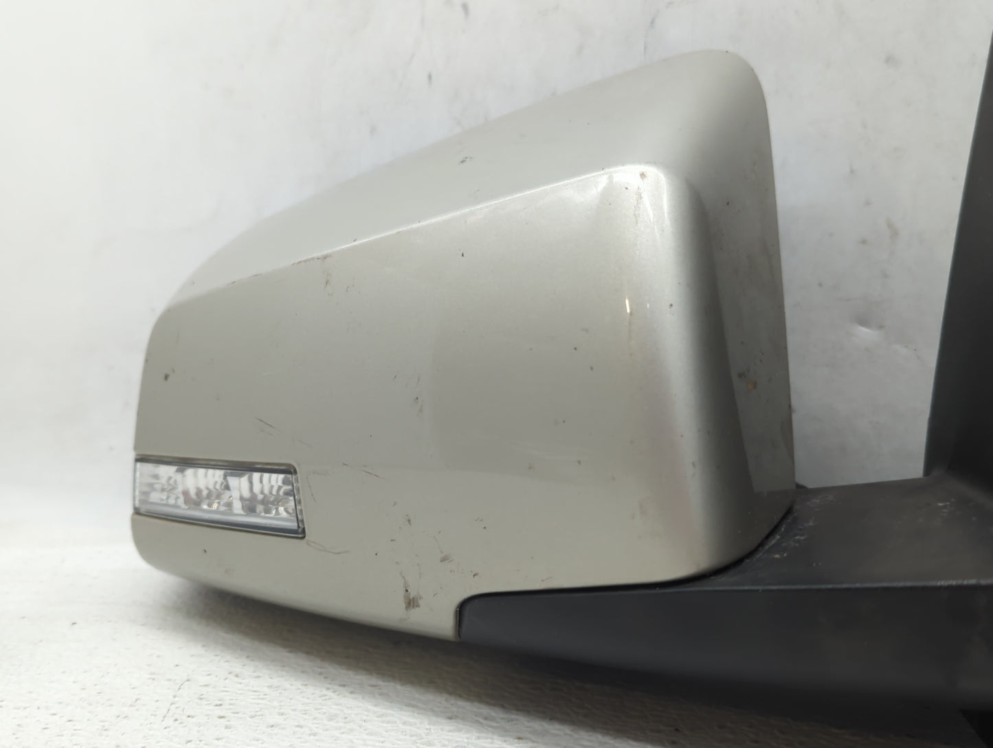 2013-2015 Nissan Sentra Passenger Side View Mirror - Right Door Mirror OEM Used - Oemusedautoparts1.com