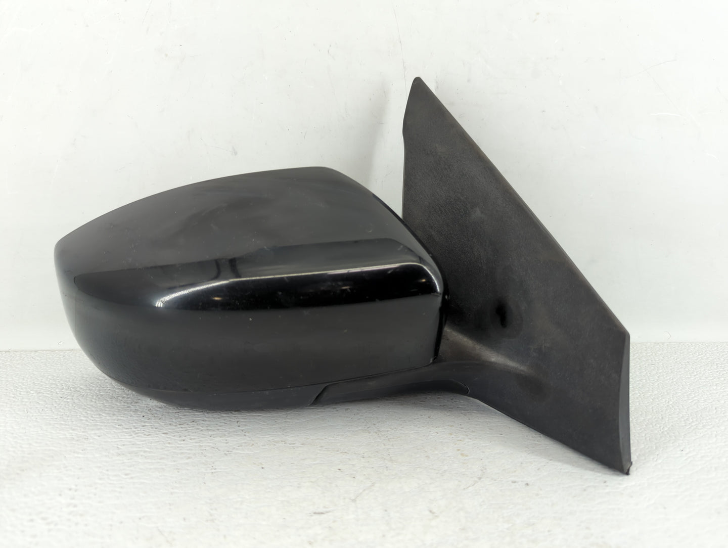 2013-2015 Nissan Sentra Passenger Side View Mirror - Right Door Mirror OEM Used - Oemusedautoparts1.com