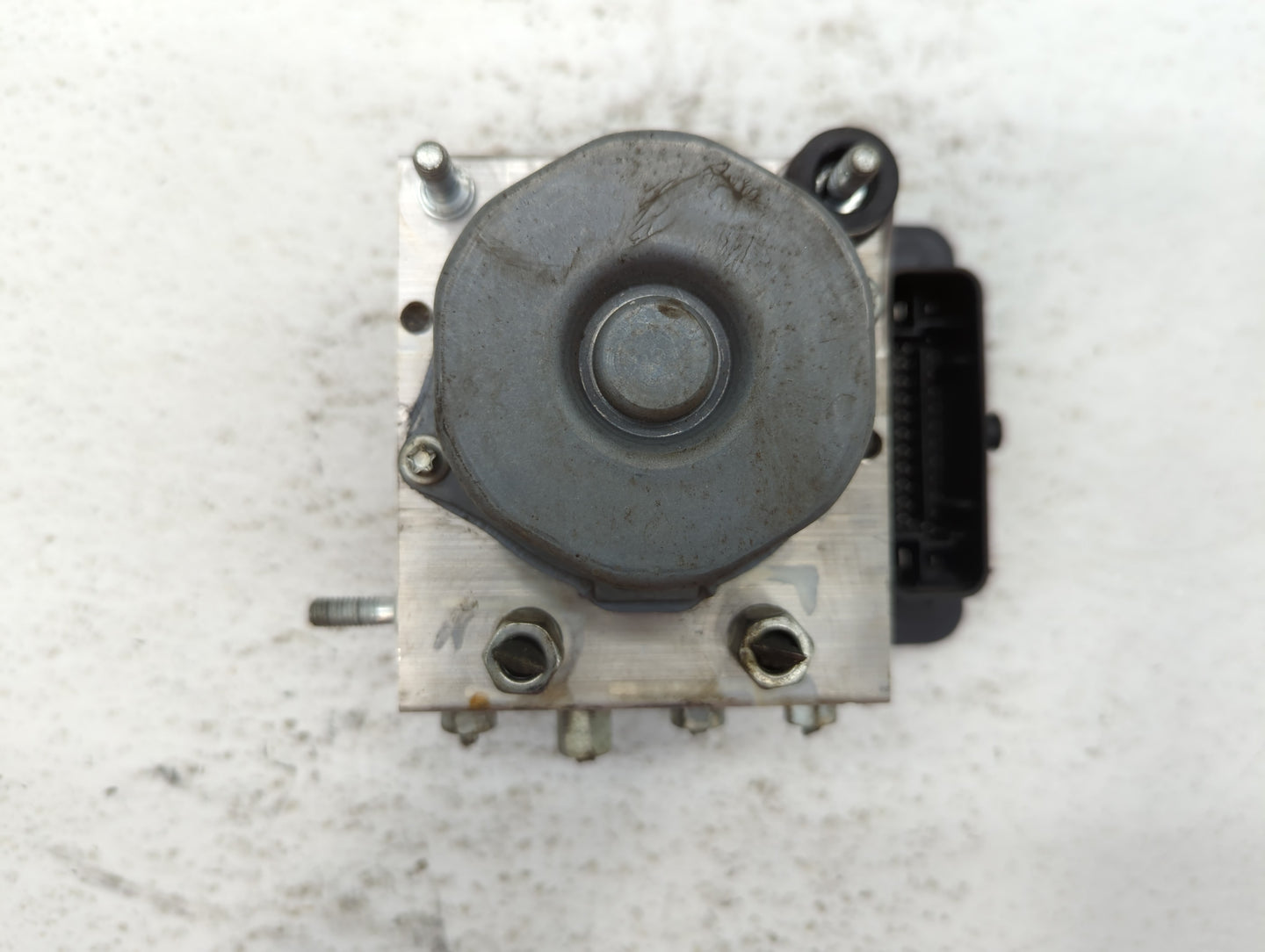 2013-2014 Nissan Sentra ABS Pump Control Module Replacement P/N:47660 3SG0C 47660 3SG0A Fits Fits 2013 2014 OEM Used Auto Pa