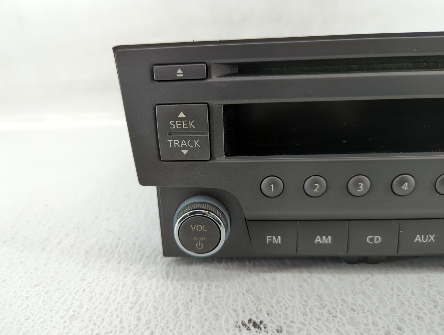 2013-2014 Nissan Sentra Am Fm Cd Player Radio Receiver - Oemusedautoparts1.com