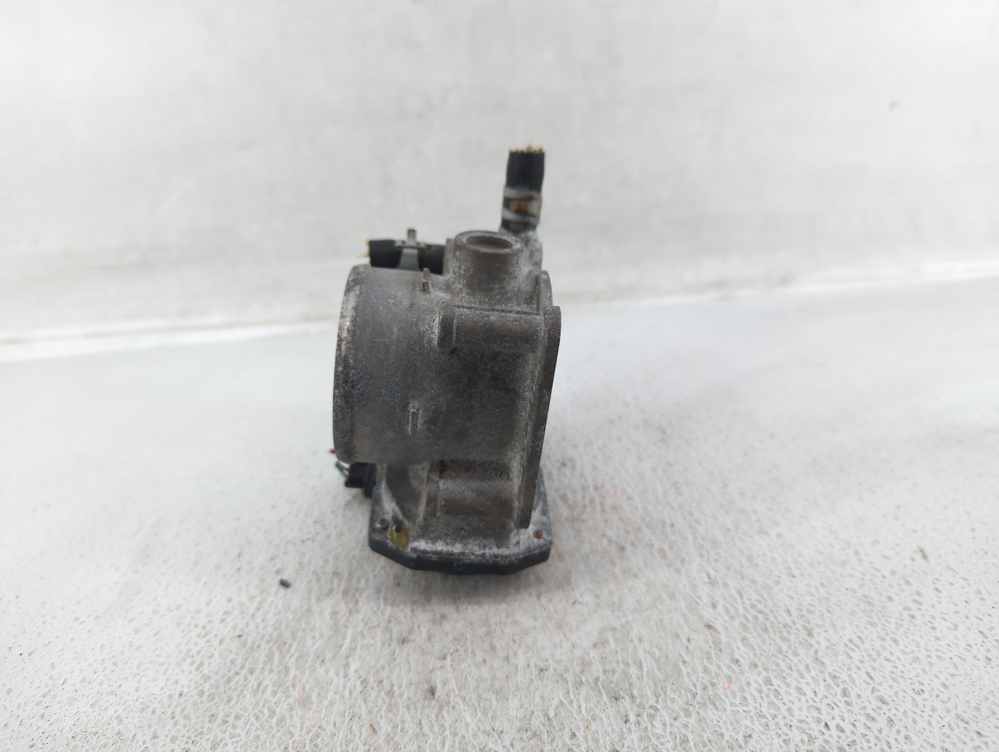 2013-2019 Nissan Sentra Throttle Body P/N:3RA60-01 A 3RA60-01 B Fits Fits 2013 2014 2015 2016 2017 2018 2019 OEM Used Auto P
