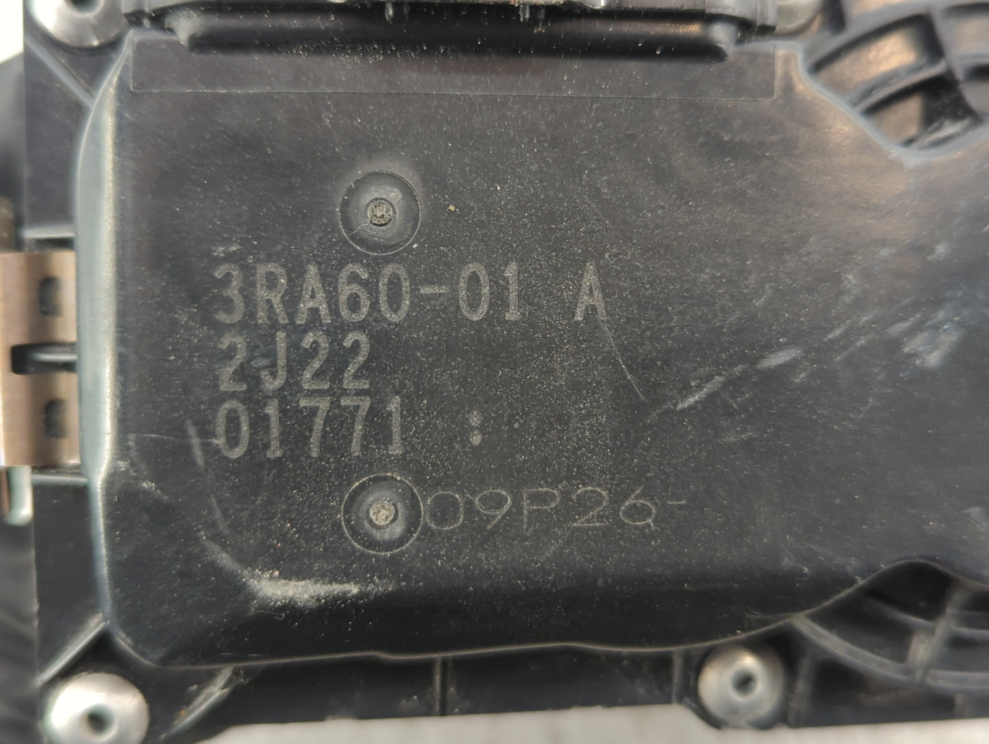 2013-2019 Nissan Sentra Throttle Body P/N:3RA60-01 A 3RA60-01 B Fits Fits 2013 2014 2015 2016 2017 2018 2019 OEM Used Auto P