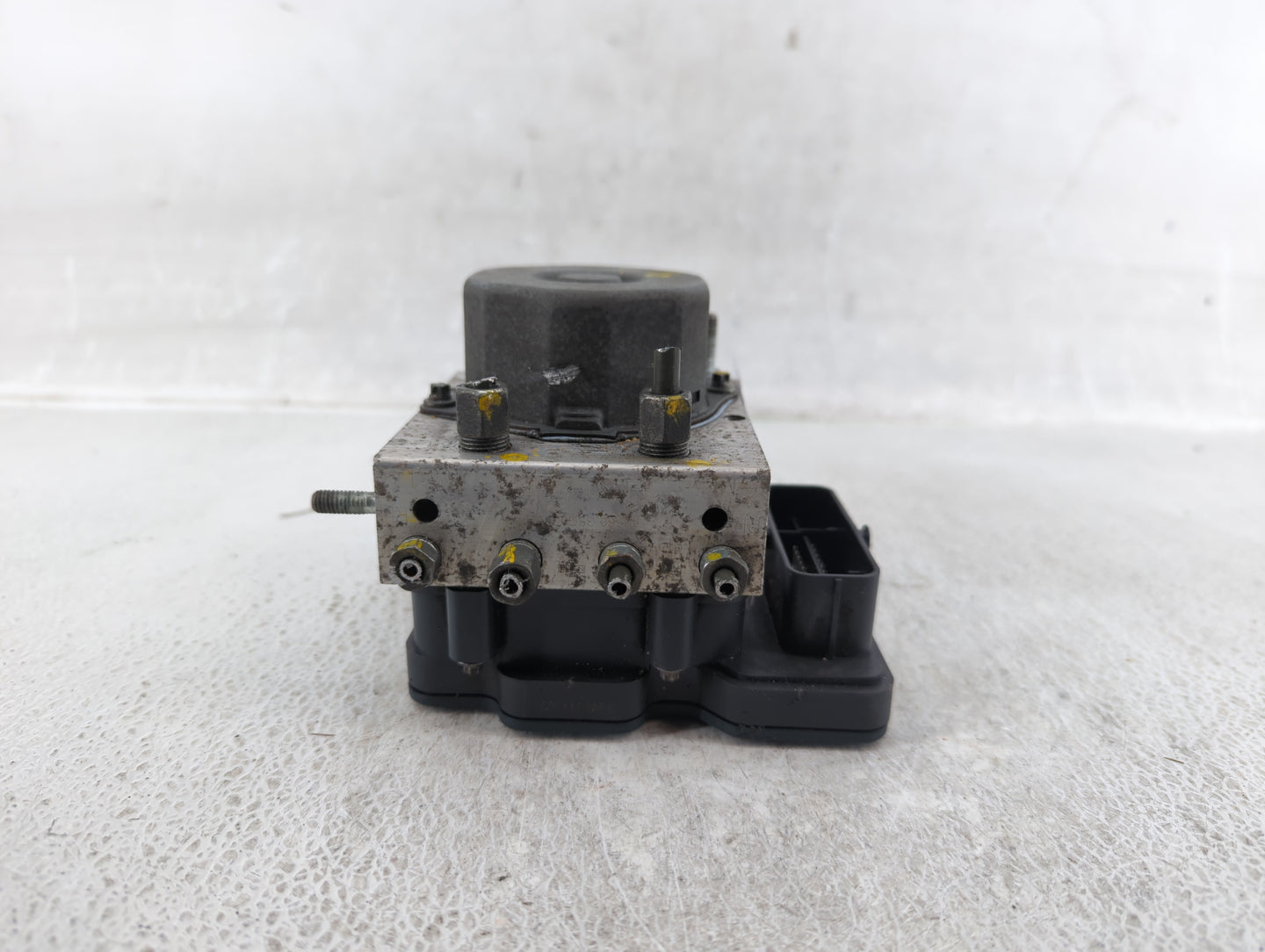 2013-2014 Nissan Sentra ABS Pump Control Module Replacement P/N:47660 3SG0C 47660 3SG0A Fits Fits 2013 2014 OEM Used Auto Pa