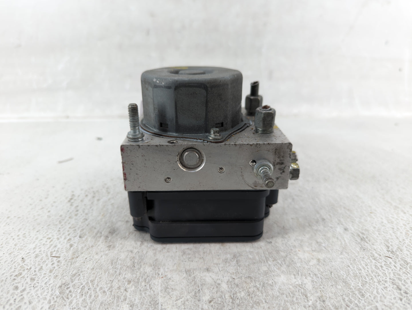 2013-2014 Nissan Sentra ABS Pump Control Module Replacement P/N:47660 3SG0C 47660 3SG0A Fits Fits 2013 2014 OEM Used Auto Pa