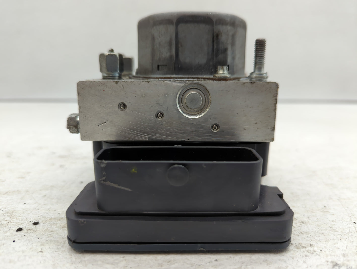 2013-2014 Nissan Sentra ABS Pump Control Module Replacement P/N:47660 3SG0C 47660 3SG0A Fits Fits 2013 2014 OEM Used Auto Pa