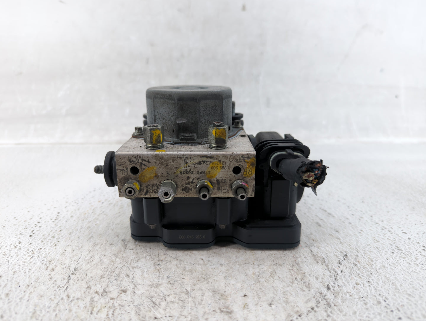 2013-2014 Nissan Sentra ABS Pump Control Module Replacement P/N:47660 3SG0C 47660 3SG0A Fits Fits 2013 2014 OEM Used Auto Pa