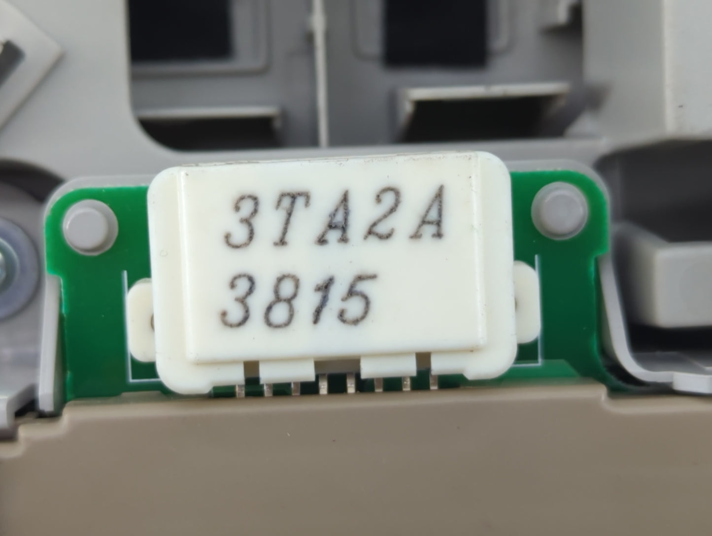 2013-2014 Nissan Sentra Center Floor Console P/N:3TA2A3815 Fits Fits 2013 2014 2015 2016 OEM Used Auto Parts - Oemusedautopa