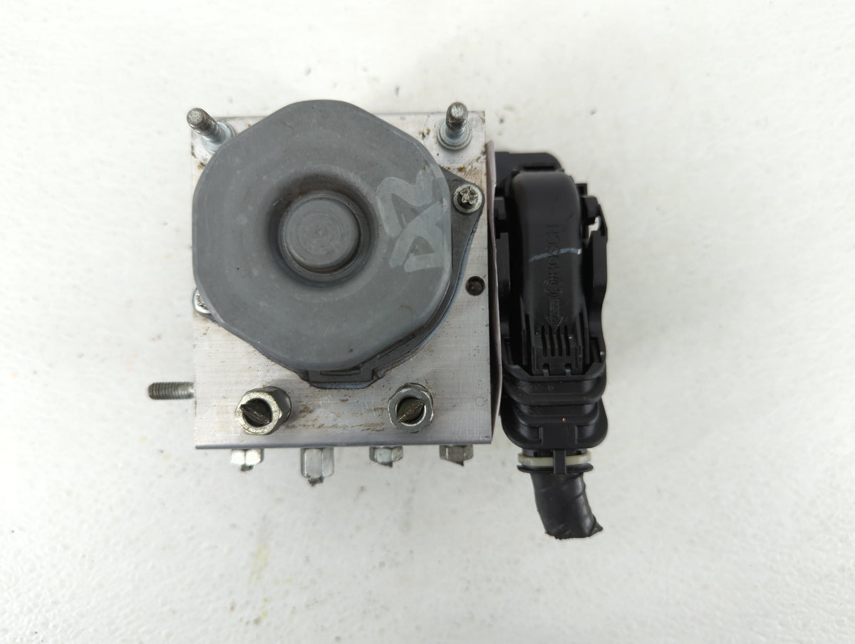 2013-2014 Nissan Sentra Anti-Lock Brake ABS Pump Module Actuator OEM P/N:47660 3SG0A Fits Fits 2013 2014 OEM Used Auto Parts