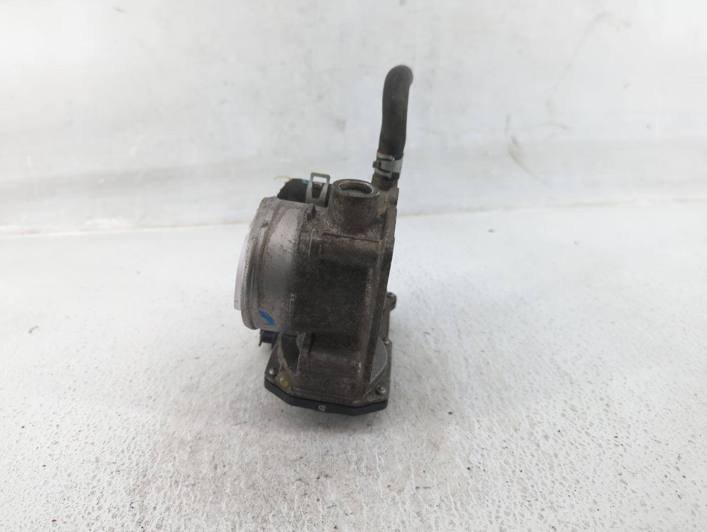 2013-2019 Nissan Sentra Throttle Body P/N:3RA60-01 A Fits Fits 2013 2014 2015 2016 2017 2018 2019 OEM Used Auto Parts - Oemu