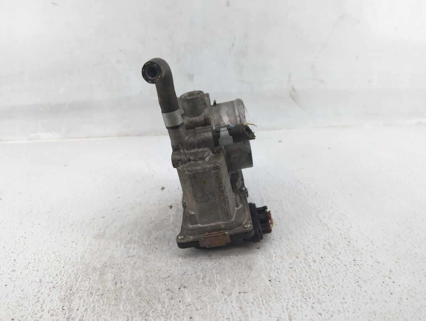 2013-2019 Nissan Sentra Throttle Body P/N:3RA60-01 A Fits Fits 2013 2014 2015 2016 2017 2018 2019 OEM Used Auto Parts - Oemu