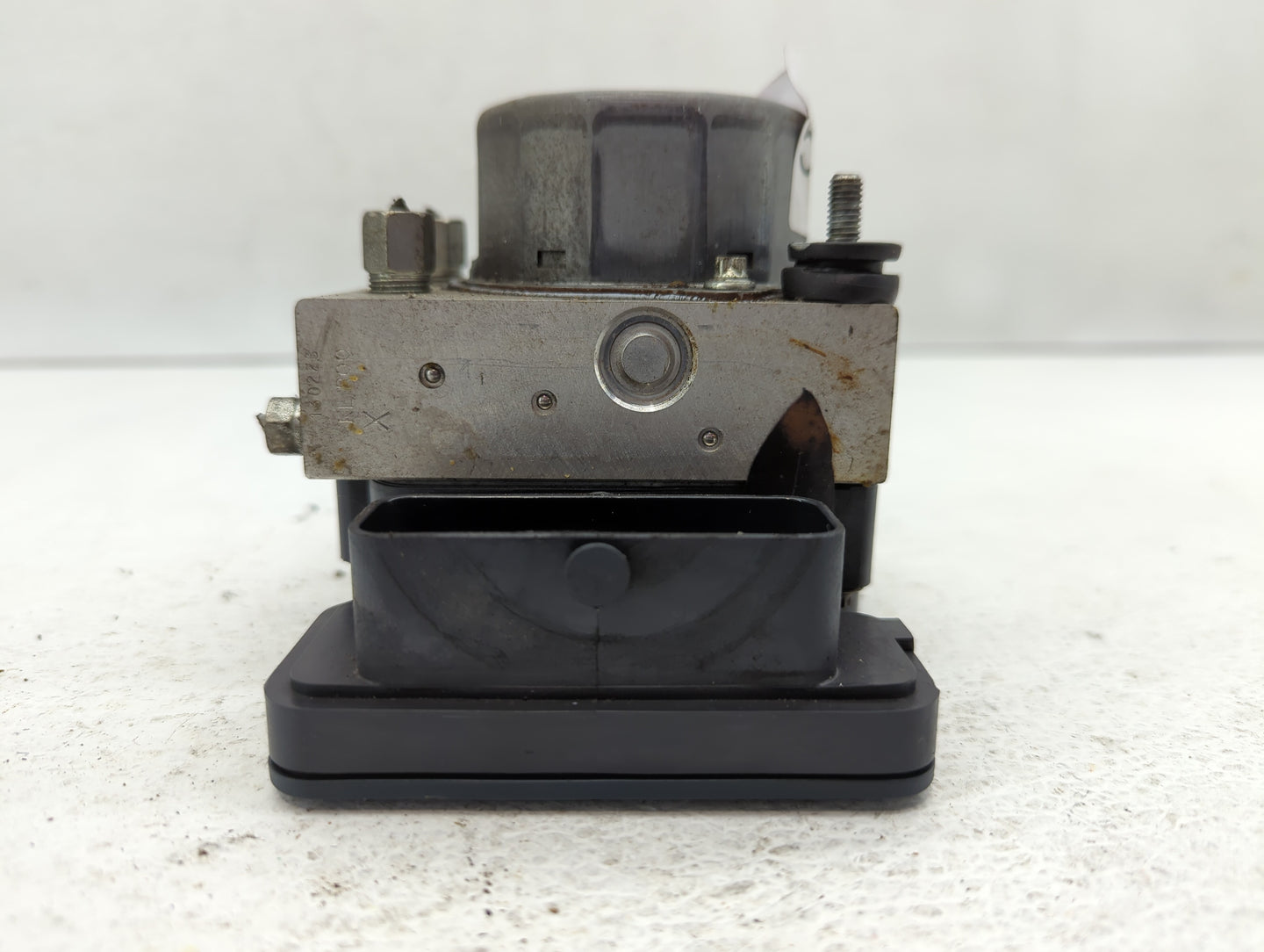 2013-2014 Nissan Sentra ABS Pump Control Module Replacement P/N:47660 3SG0A Fits Fits 2013 2014 OEM Used Auto Parts - Oemuse